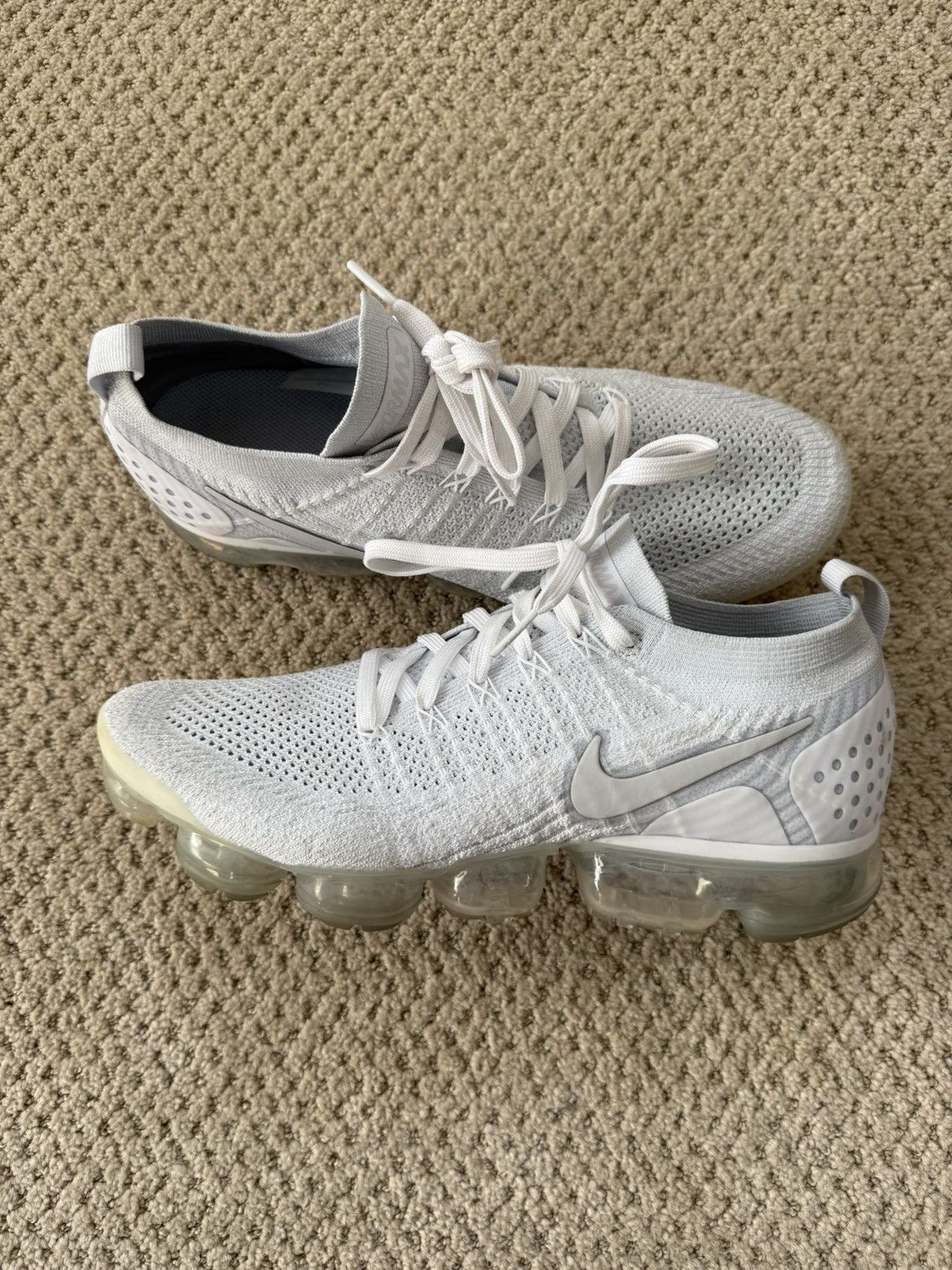 Nike 🔥❤️🔥❤️ RARE NIKE VAPORMAX MAX TRIPLE WHITE Size US 10.5 / EU 43-44 - 1 Thumbnail