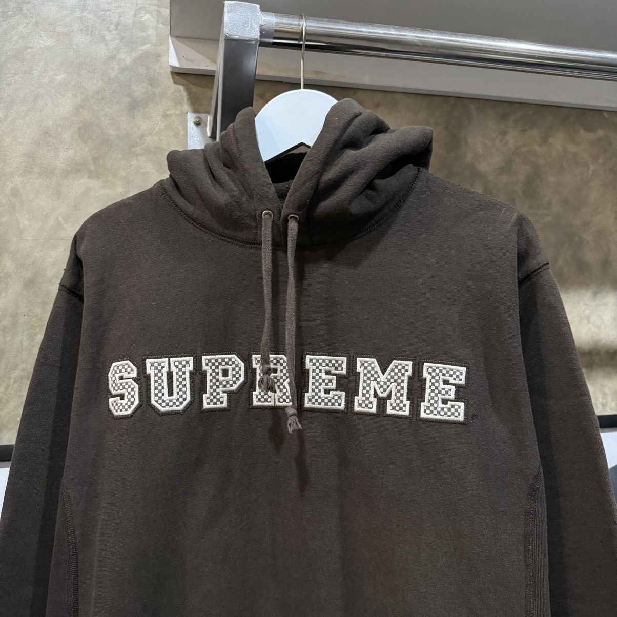 Supreme Supreme Collegiate Logo 2005 Size US XL / EU 56 / 4 - 2 Thumbnail