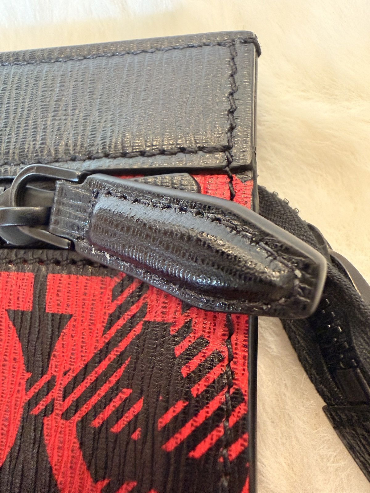Salvatore Ferragamo Salvatore Ferragamo Red Black Gancini Monogram Clutch Size ONE SIZE - 13 Thumbnail