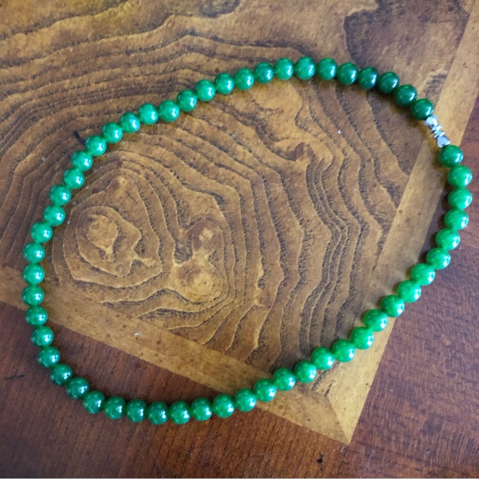 Jewelry Genuine nephrite jade 8mm round bead necklace Size ONE SIZE - 8 Thumbnail
