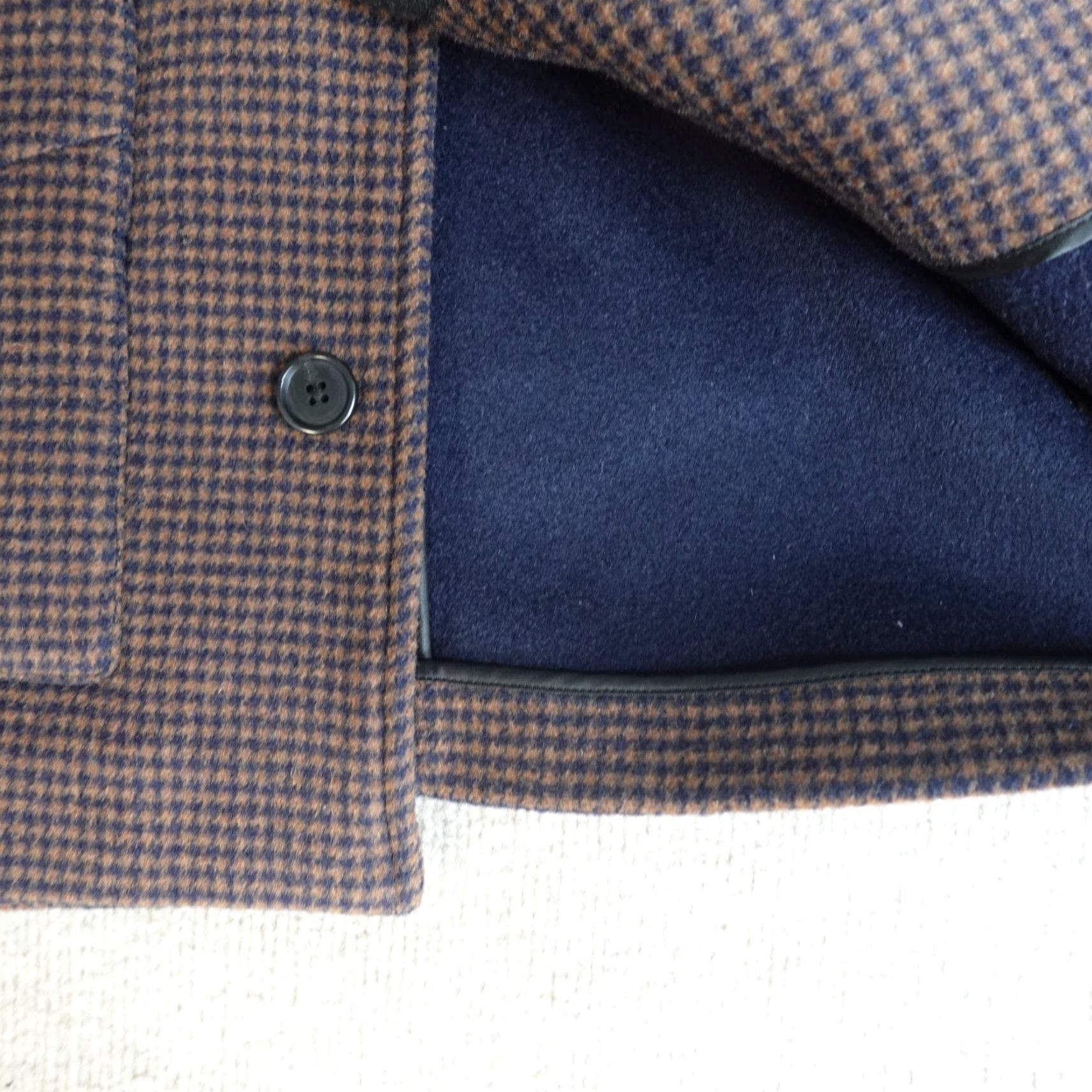 Club Monaco Club Monaco Mens Jacket S Brown Houndstooth Wool Blend Chore Coat, Button, Casual, Regular, Fall Winter Spring, Overcoat, Boardwalk Style, Mens Size US S / EU 44-46 / 1 - 6 Thumbnail