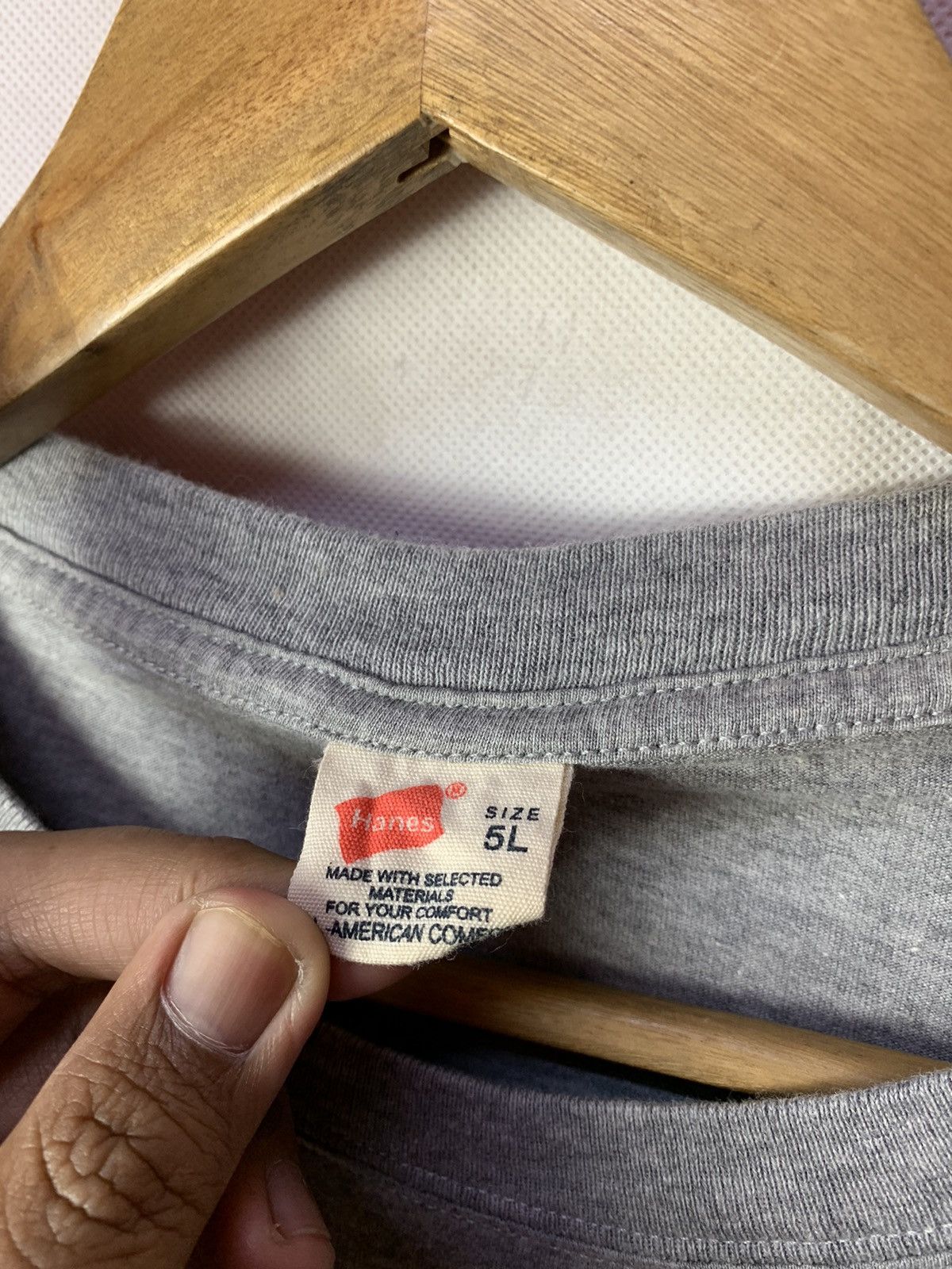 Hanes × Vintage 🔥 Hanes Big Logo Spellout Tee Size US XL / EU 56 / 4 - 4 Thumbnail