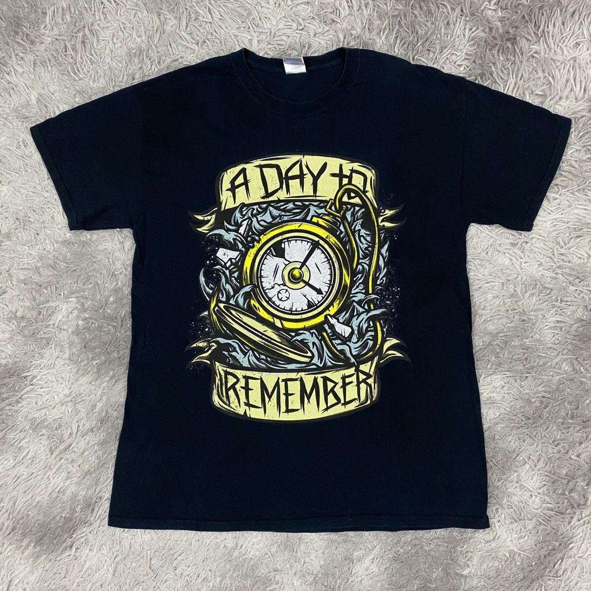 Band Tees × Gildan × Vintage Metalcore pop punk band a day to remember Size US L / EU 52-54 / 3 - 1 Thumbnail