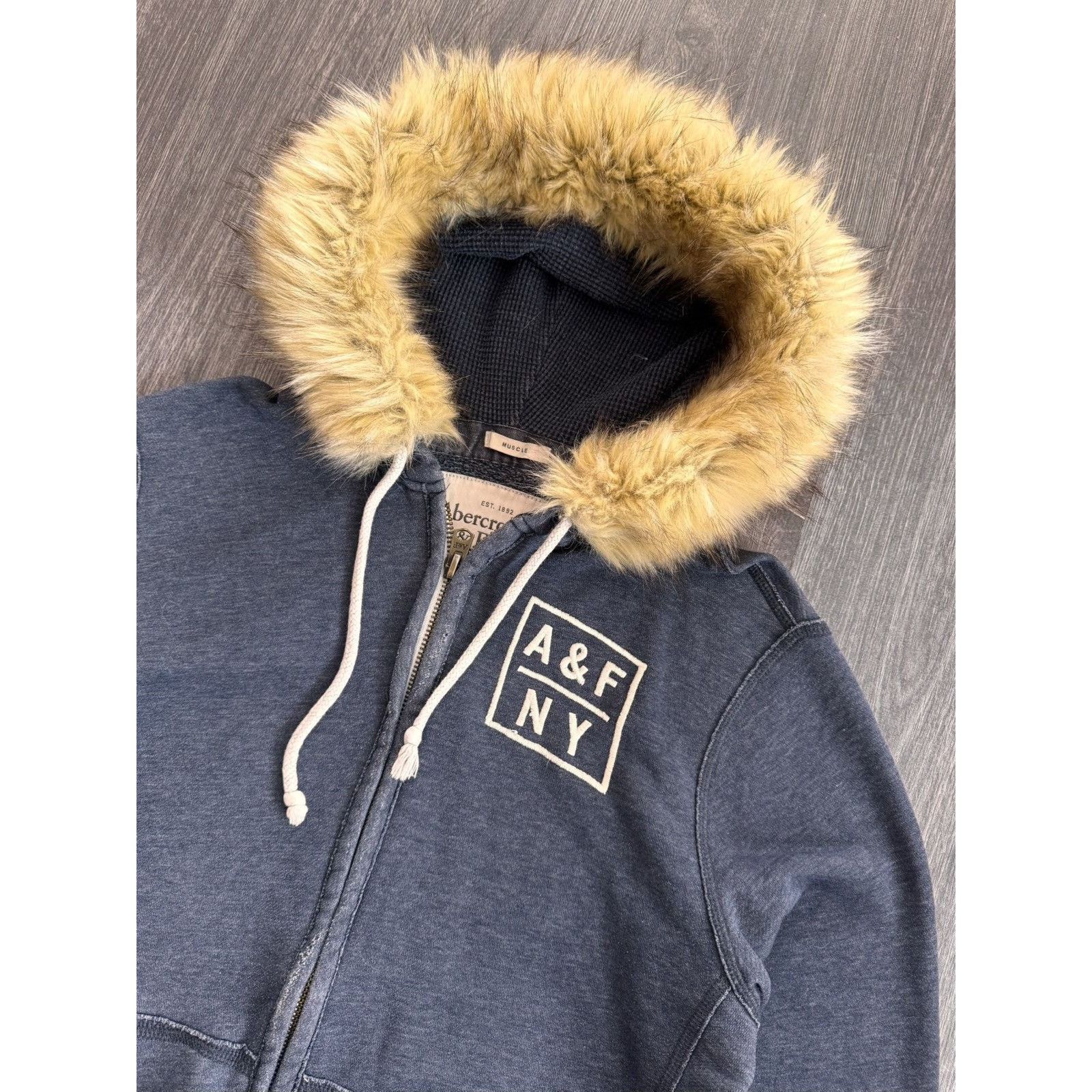 Abercrombie & Fitch Y2K Vintage Abercrombie Fur Hoodie Made in Japan Size US L / EU 52-54 / 3 - 2 Thumbnail