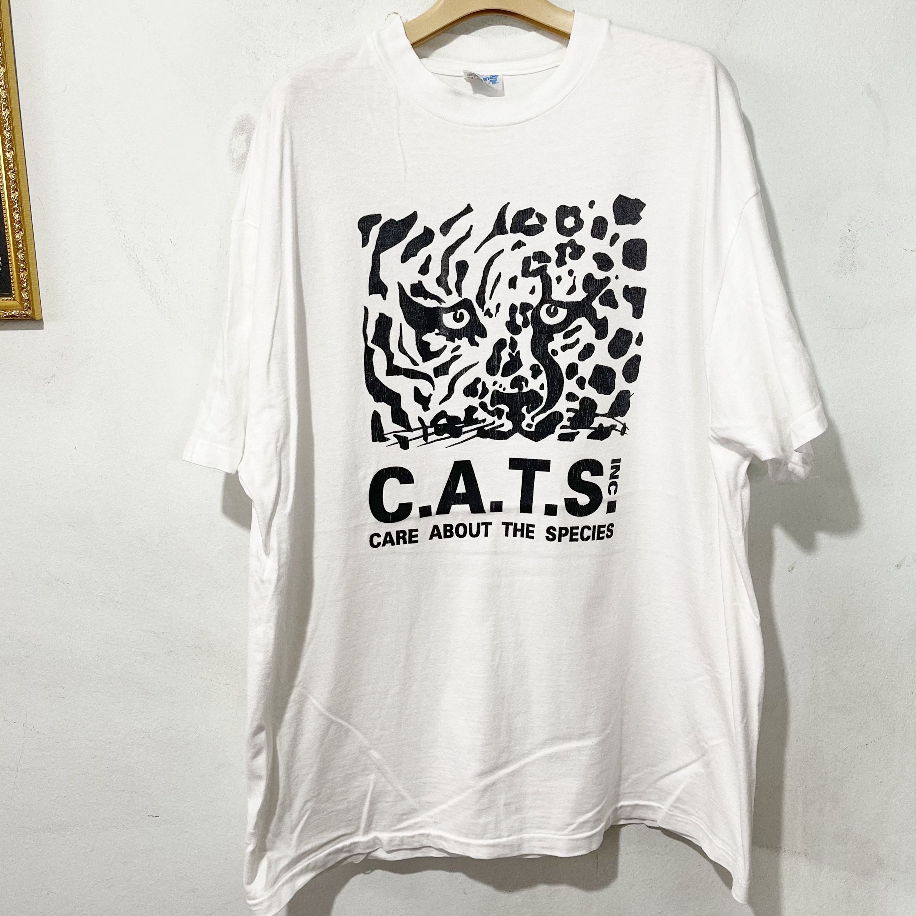 Vintage Vintage 90s C.A.T.S. “Care About The Species” T-Shirt Size US XL / EU 56 / 4 - 1 Thumbnail