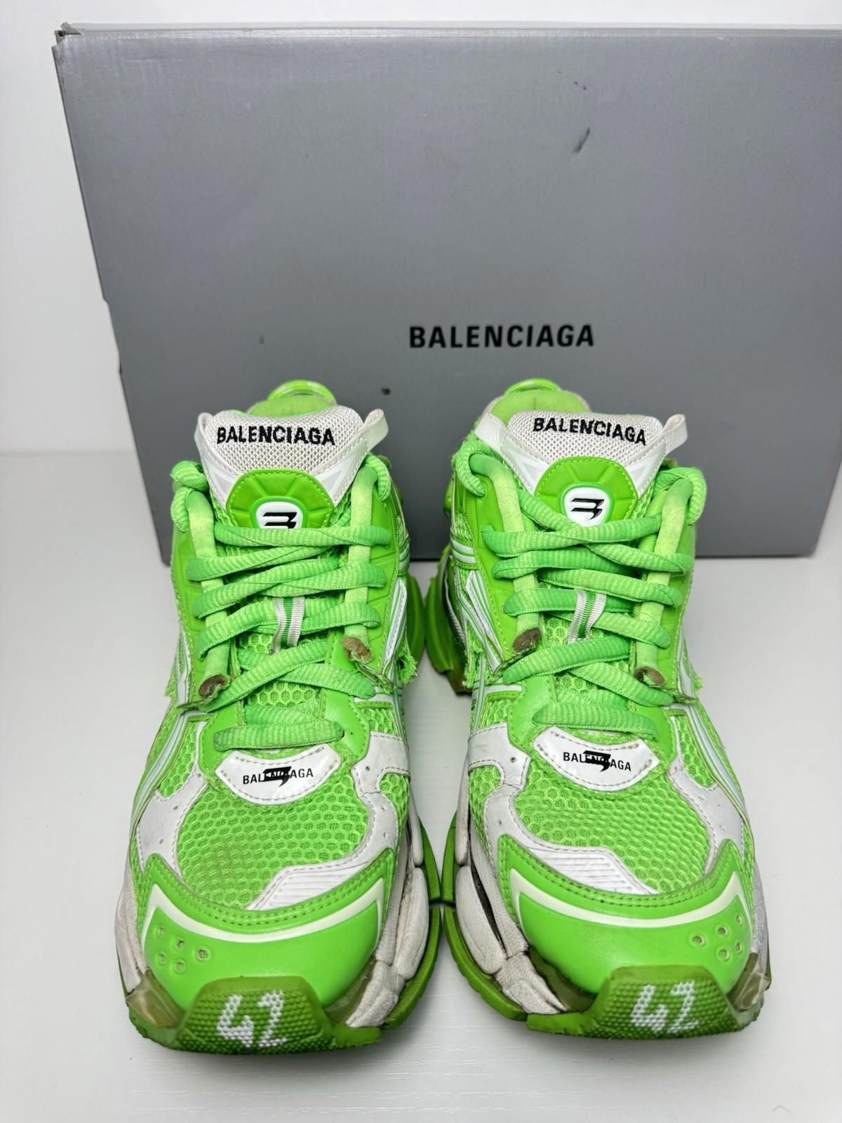 Balenciaga Balenciaga Runner Neon Green SZ 42/US 9 – Distressed Used Size US 9 / EU 42 - 2 Thumbnail
