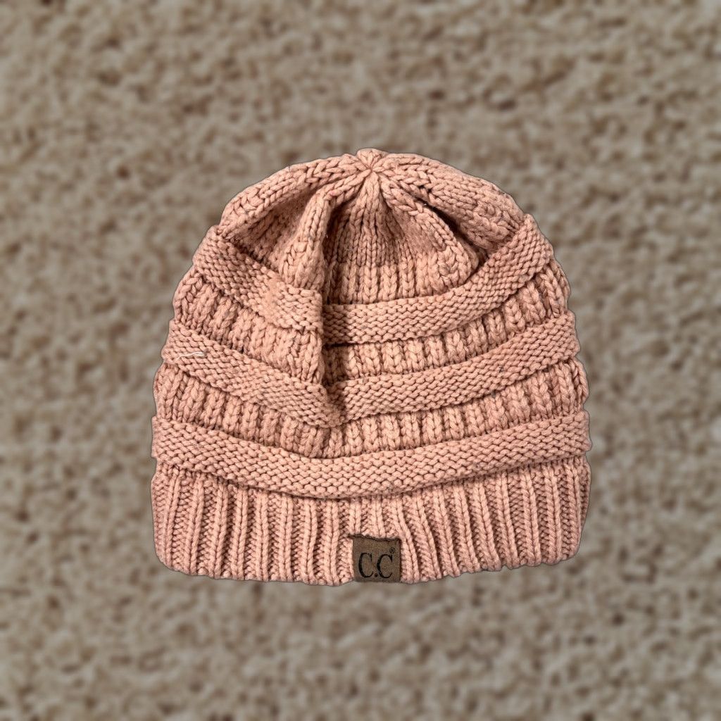 Vintage C.C Exclusive Beanie Toque Womens One Size Pink Knit 100% Acrylic Winter Ski Size ONE SIZE - 1 Thumbnail