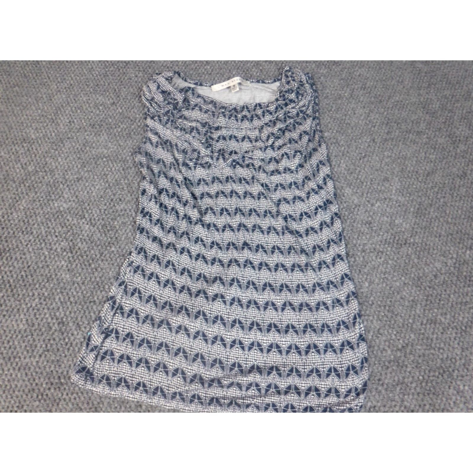 Vintage Max Studio Blouse Womens Regular Medium Blue Rayon Denim Geometric Dolman Sleeve Pullover Button Round Neck Casual Open Stretch Fashion Women Size M / US 6-8 / IT 42-44 - 3 Thumbnail
