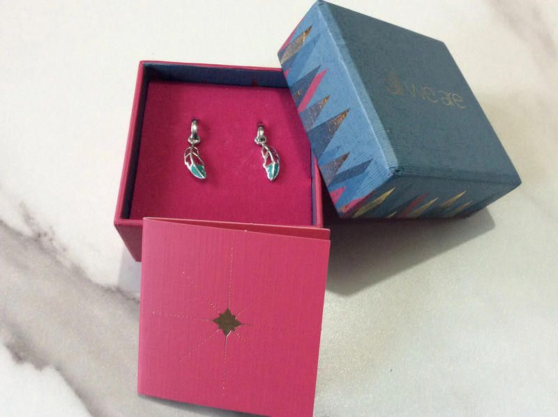 Designer Lovely earring for her leaves green earring Size ONE SIZE - 1 Thumbnail