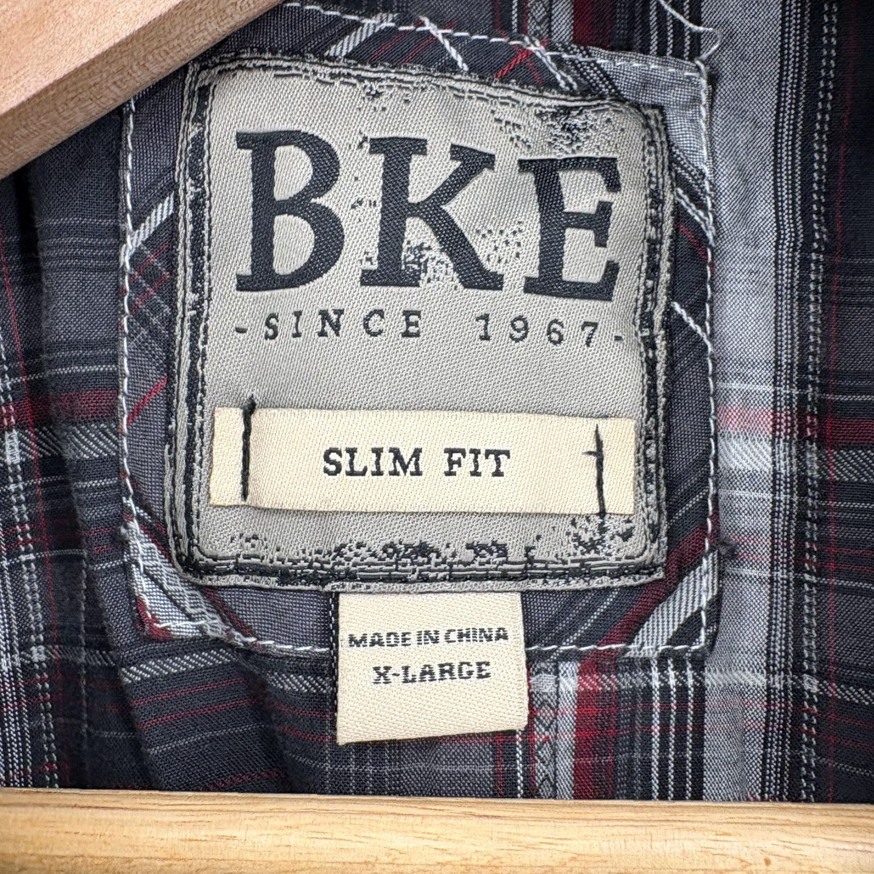 BKE BKE Shirt Mens XL Black Red Plaid Slim Fit Short Sleeve Button Front Western Y2K Size US XL / EU 56 / 4 - 3 Thumbnail