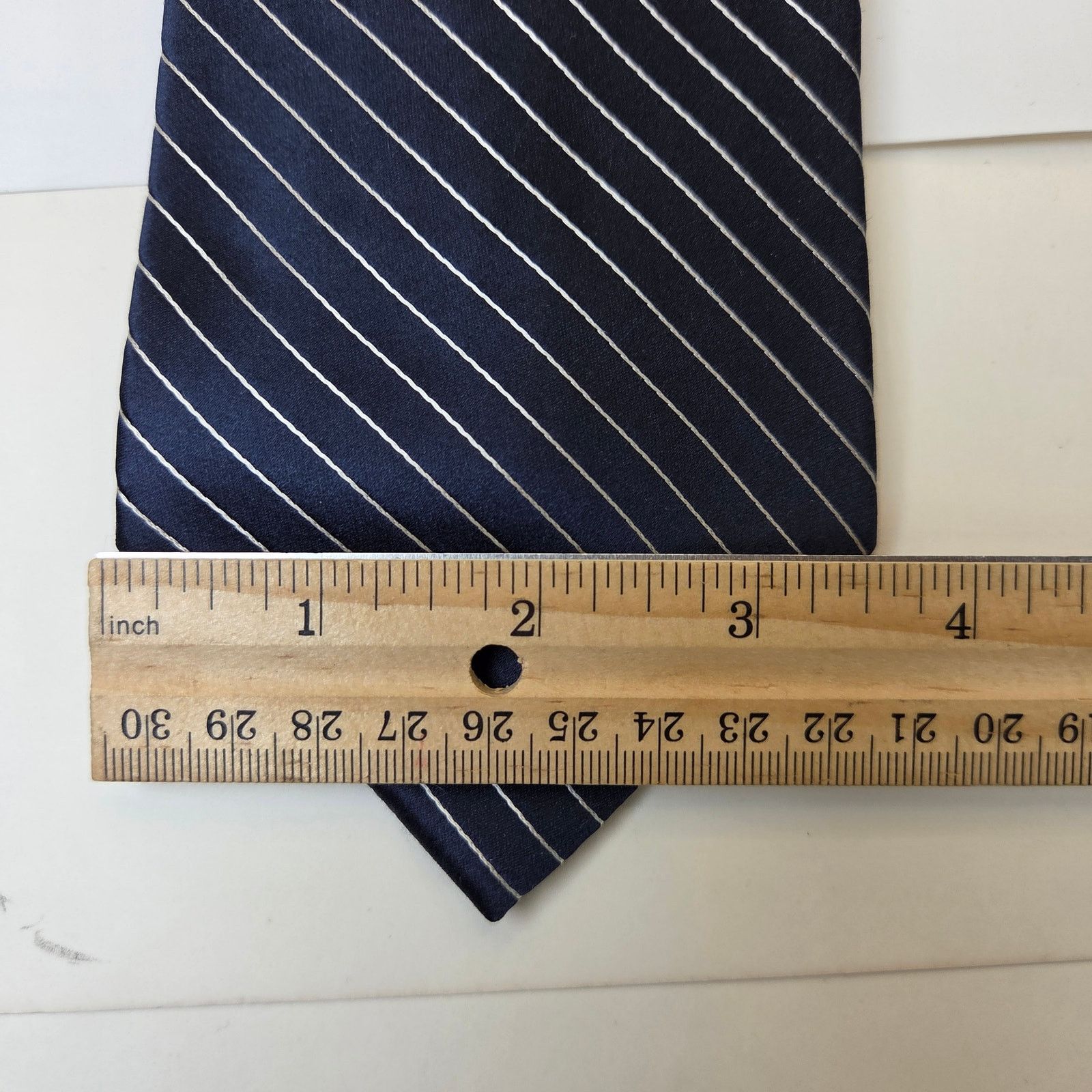 Tommy Hilfiger Tommy Hilfiger Silk Tie Lot Navy Blue USA 3.75 Contrast Tips Size ONE SIZE - 9 Thumbnail