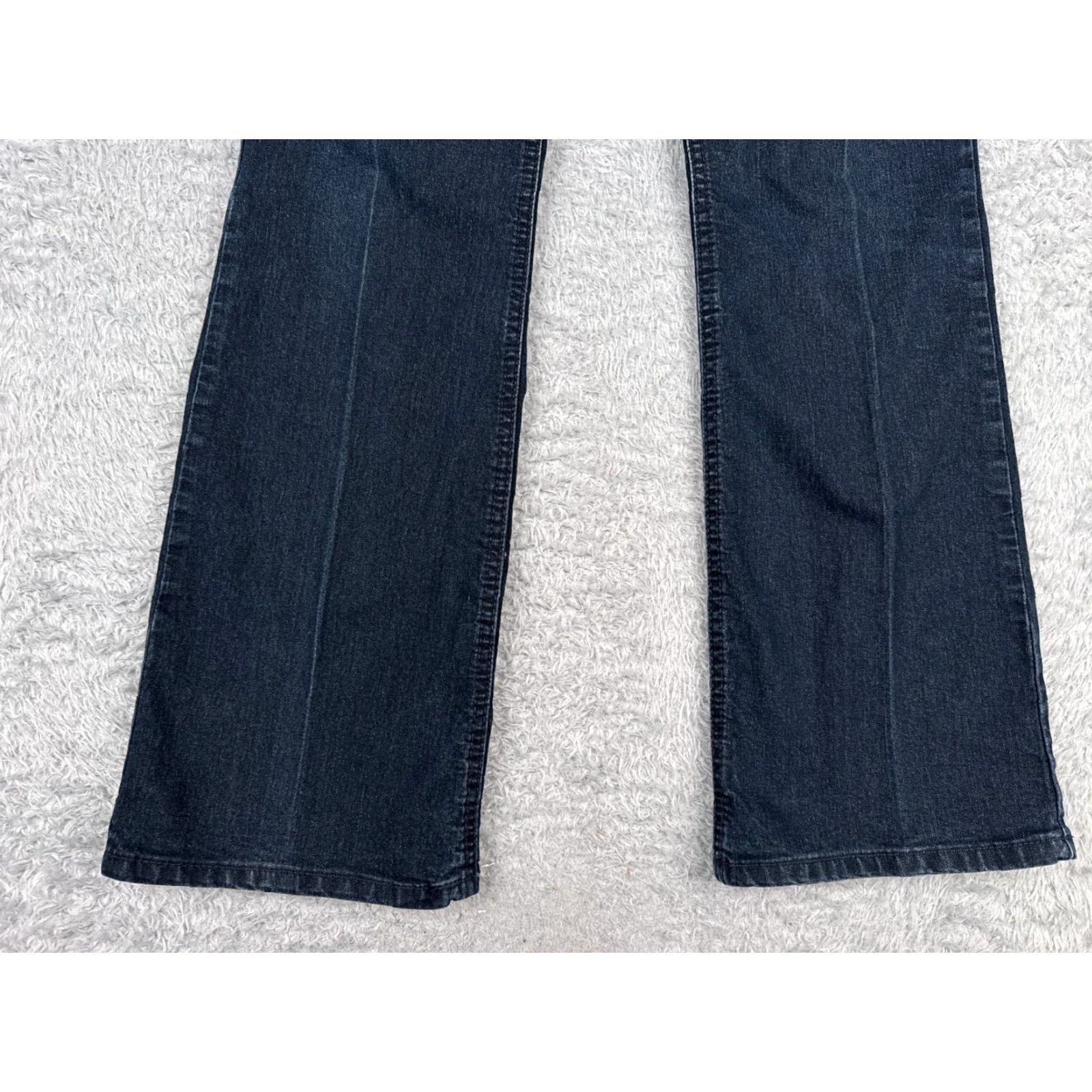 Vintage ANA Jeans Womens Jeans 6 Blue Denim Flared Low Rise Cotton Blend 30x31 Denim 5-Pocket Dark Wash Casual Womens Jeans Size 28" / US 6 / IT 42 - 2 Thumbnail