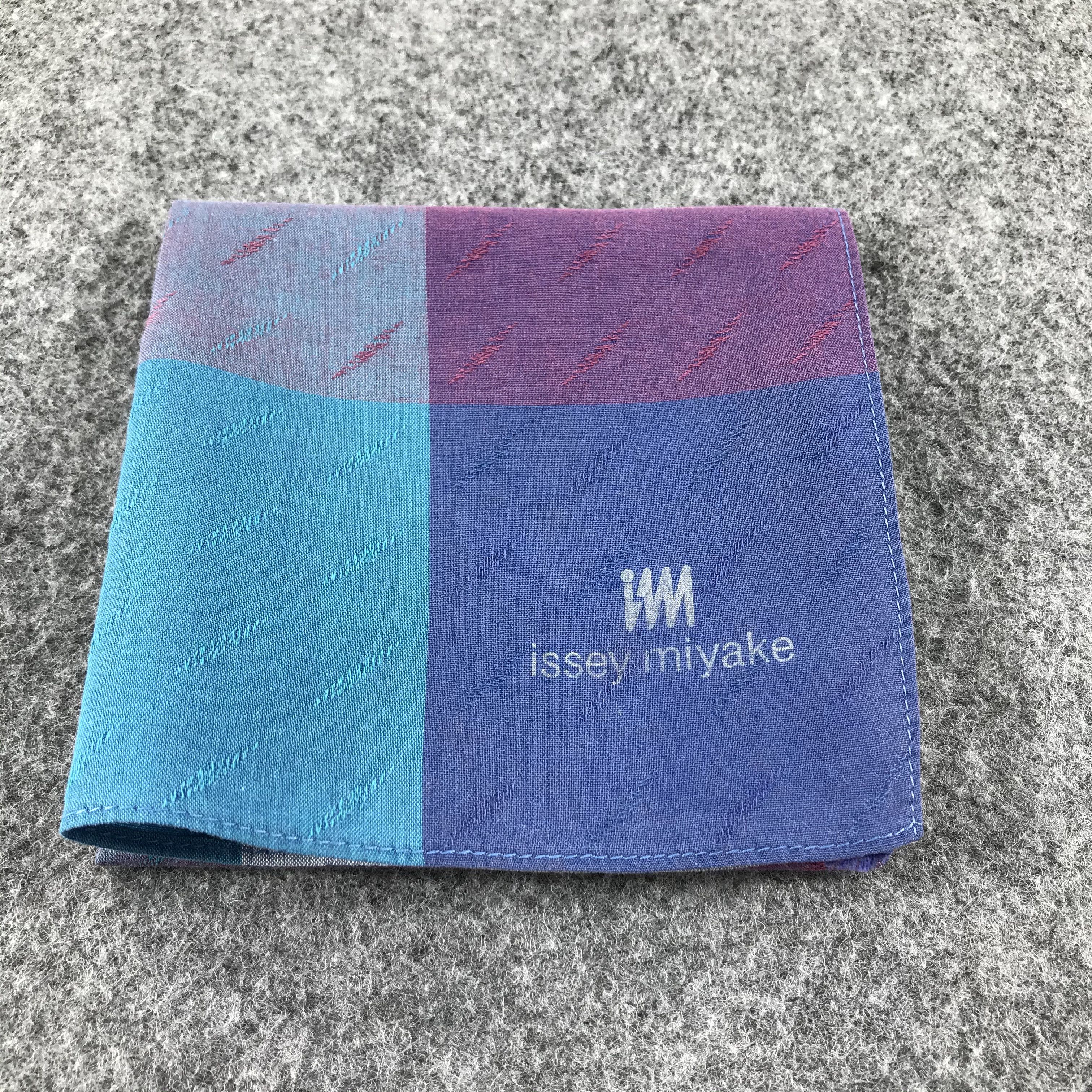 Issey Miyake Issey Miyake Handkerchief Neckerchief Bandana H339 Size ONE SIZE - 9 Thumbnail