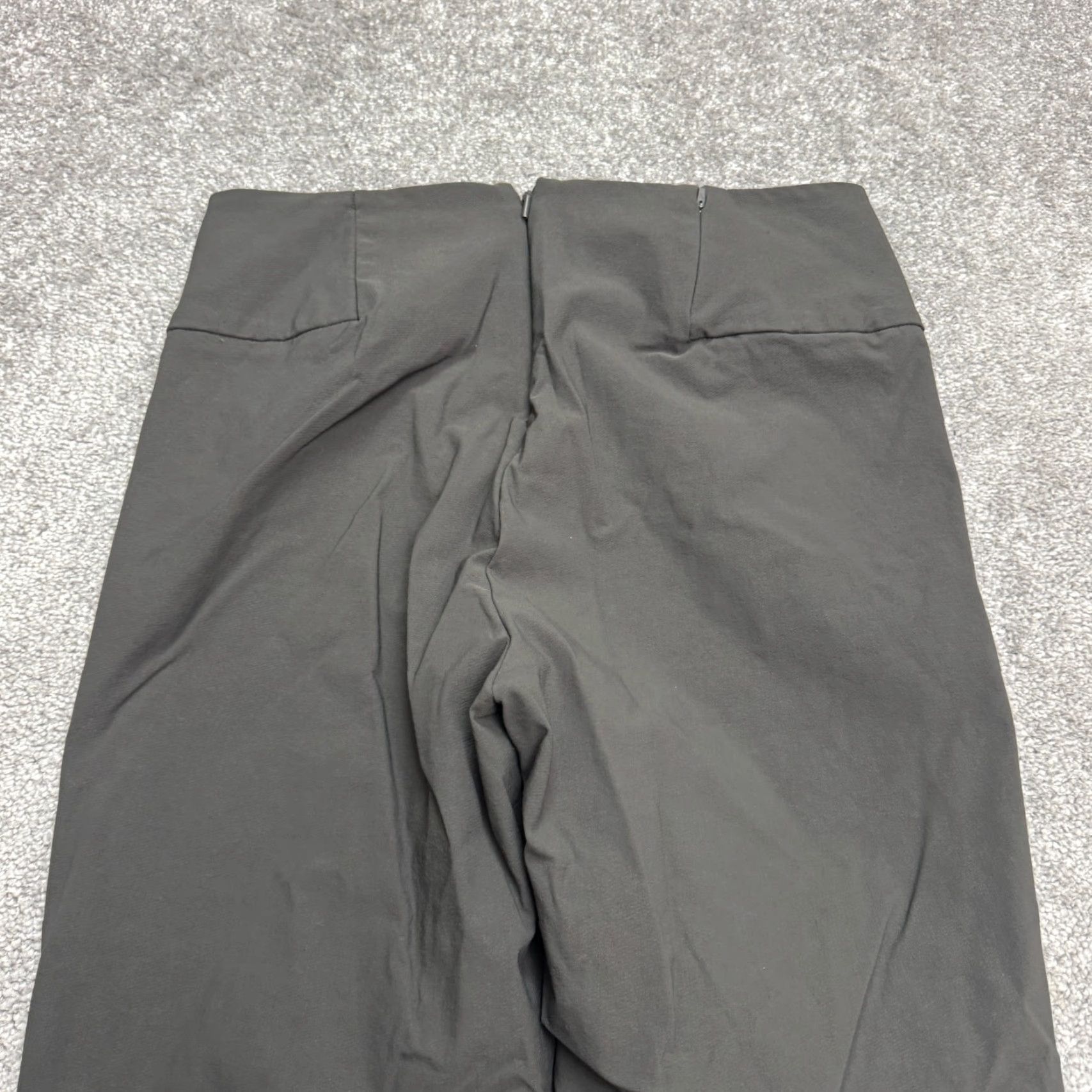 Athleta Athleta Wander Slim Straight Crop Pants Womens 10 Gray Nylon Spandex Stretch Cropped Regular Size 10 Women Fashion Pants Mens Girls not applicable Size 30" / US 8 / IT 44 - 4 Thumbnail