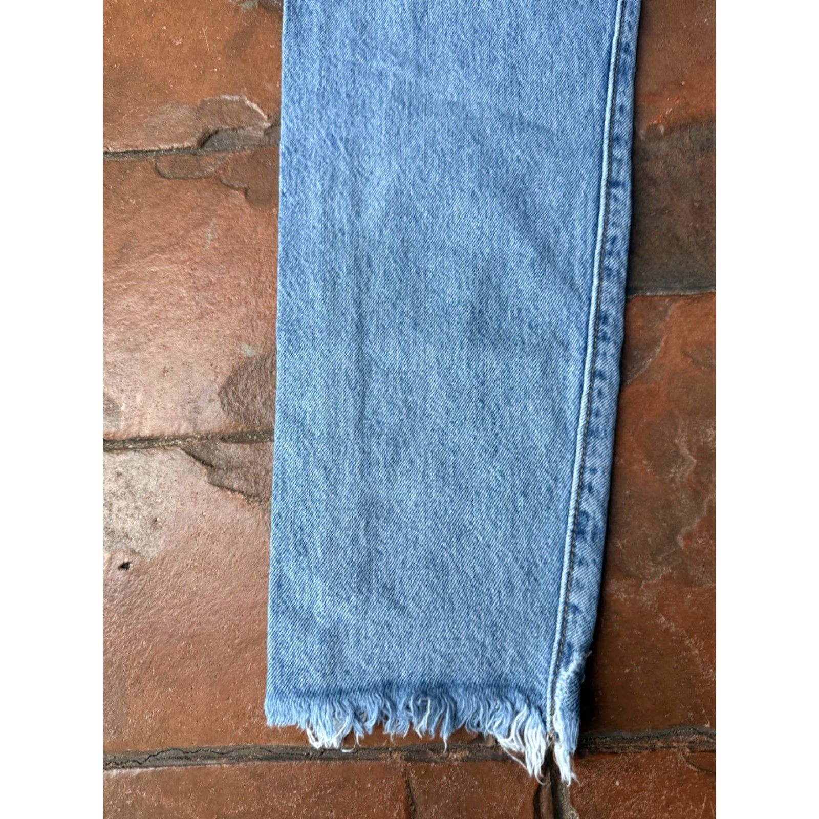Levi's VINTAGE Levi's Wedgie Jeans Straight Premium Big E Button Fly Light Wash Women’s 28 Size 28" / US 6 / IT 42 - 5 Thumbnail