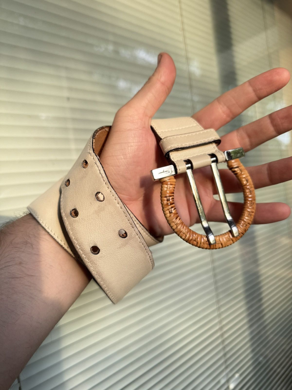 Salvatore Ferragamo × Vintage Salvatore Ferragamo vintage beige belt leather wmns Size ONE SIZE - 3 Thumbnail
