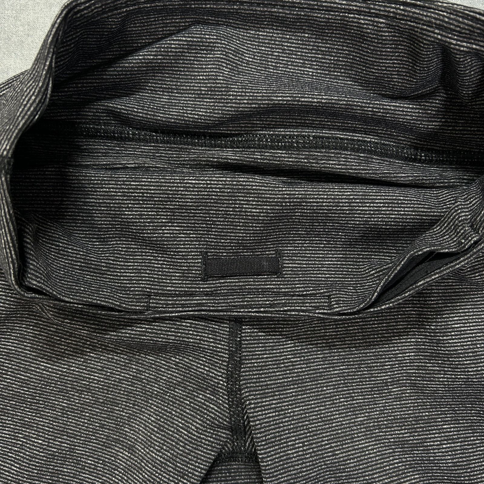 Lululemon Lululemon Inspire Crop capri athletic running leggings wms 2 Size 26" / US 2 / IT 38 - 3 Thumbnail