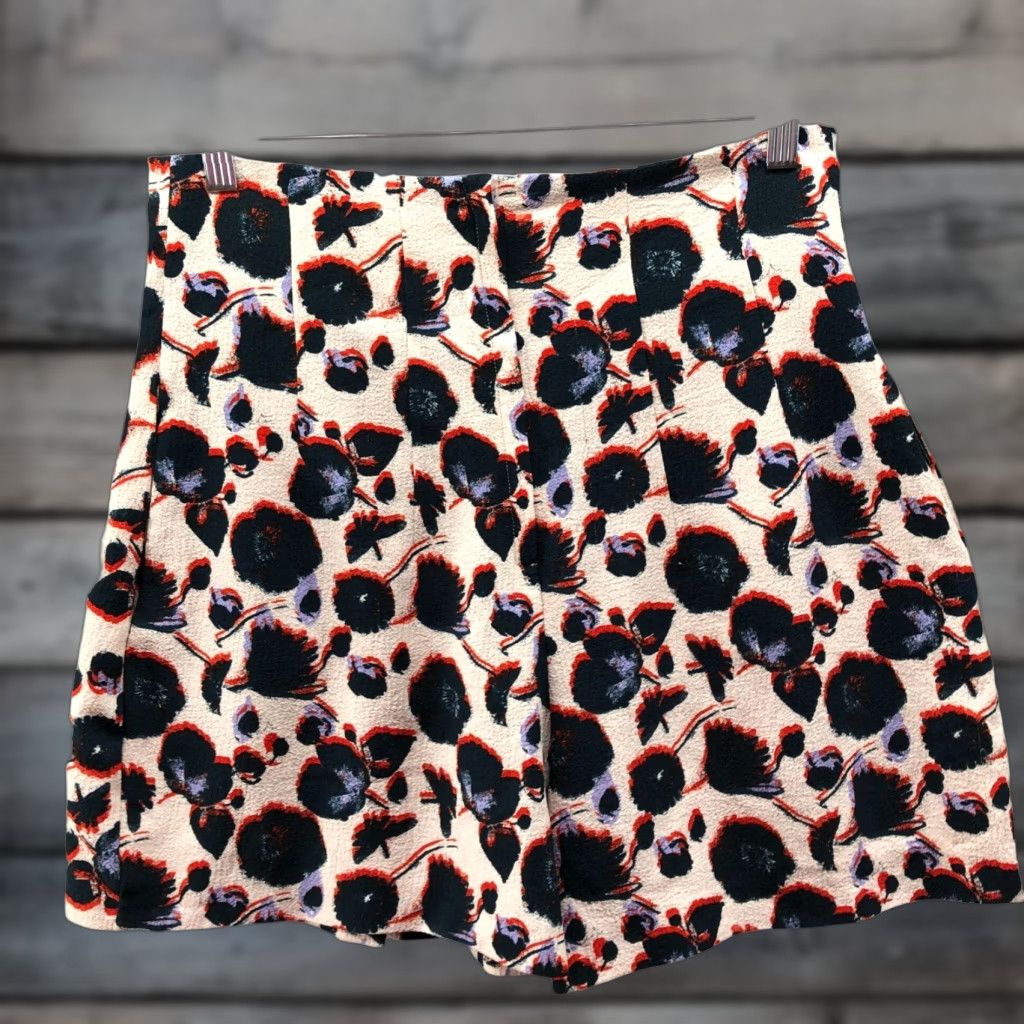 H&M H&M Pleated Skirted Shorts Womens 10 High Rise Floral Dress Shorts Pink Blue Shirt? Size 32" / US 10 / IT 46 - 1 Thumbnail