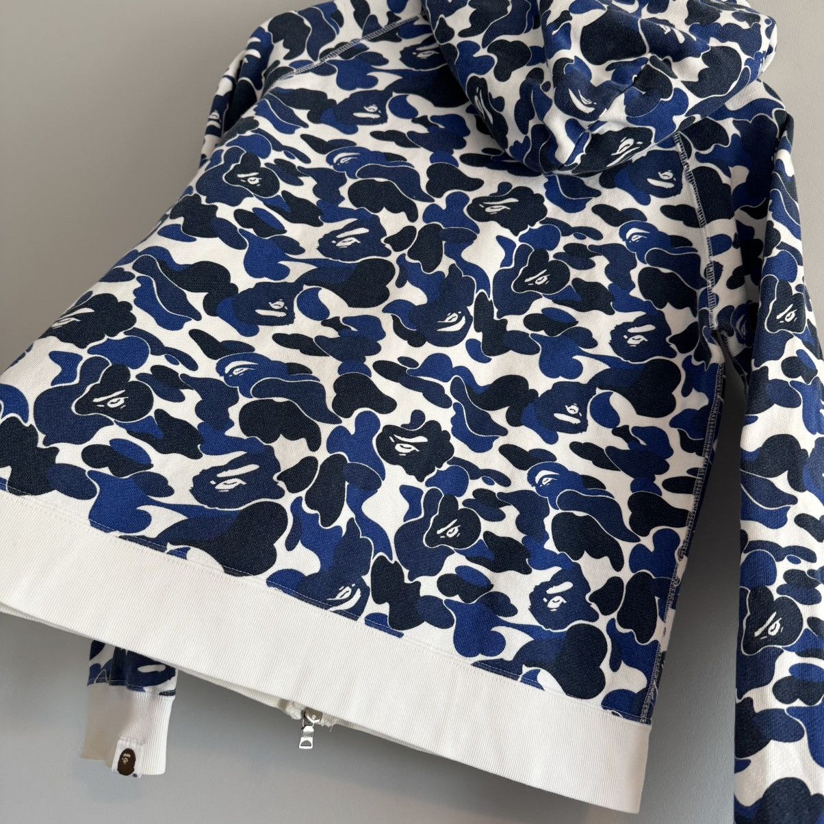 Bape Vintage y2k NFS EXCLUSIVE Blue Camo Full Zip Up Hoodie Size S / US 4 / IT 40 - 6 Thumbnail