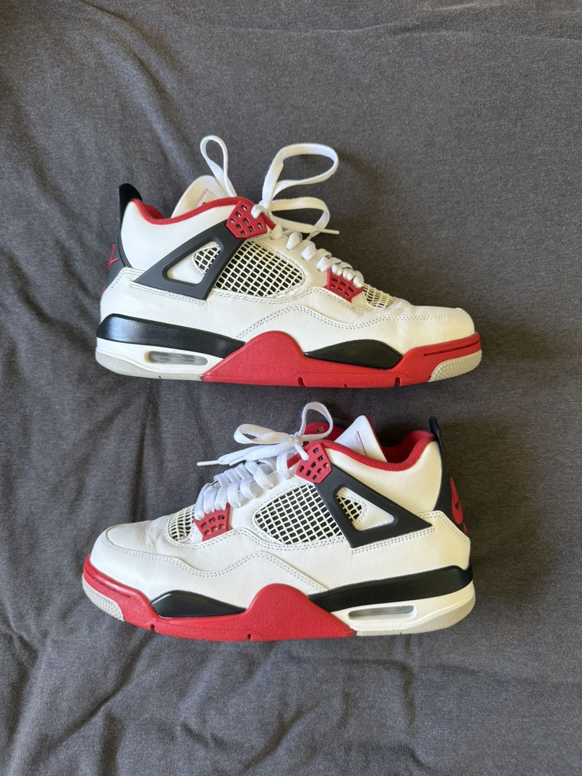 Jordan Brand × Nike Air Jordan 4 Fire Red Size US 9 / EU 42 - 1 Thumbnail