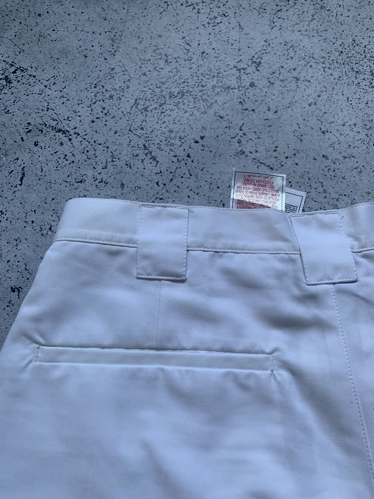 Vintage Vintage Nike Golf Baggy Fit Shorts Y2K Mini Swoosh USA Size US 32 / EU 48 - 9 Thumbnail