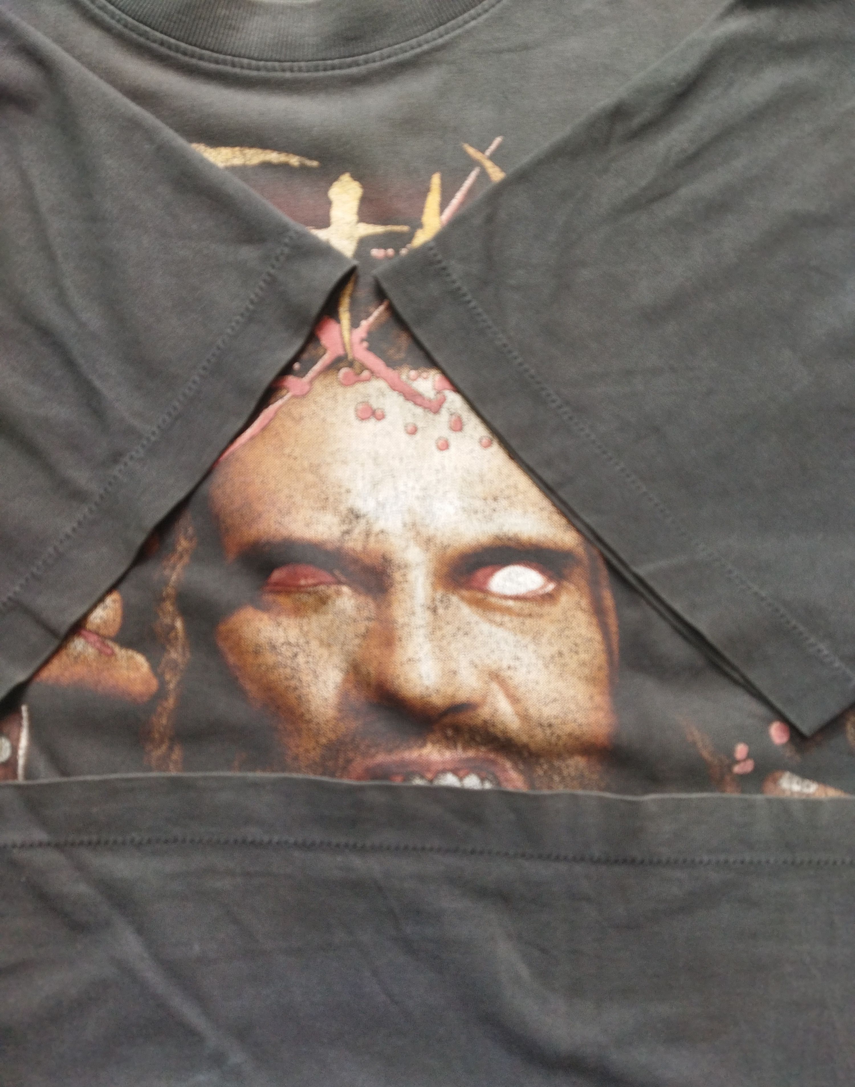 Band Tees Vintage SIX FEET UNDER die mother fucker die Size US L / EU 52-54 / 3 - 3 Thumbnail