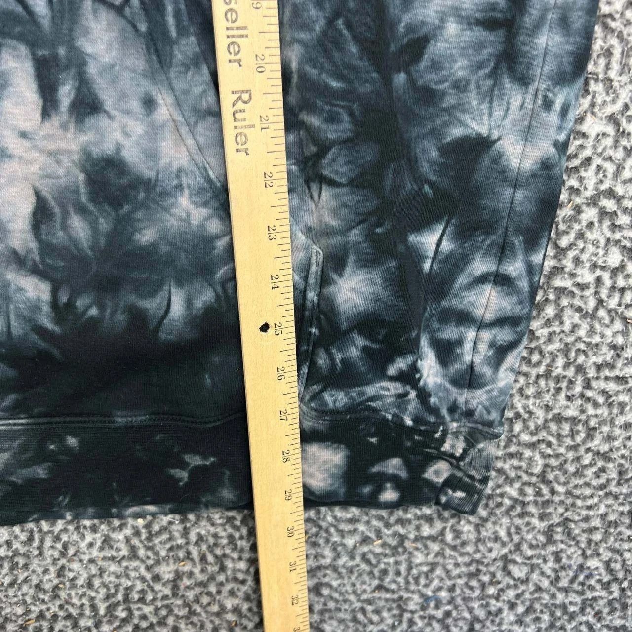 Riot Society Riot Society Hoodie Men Tie Dye Broken Heart Long Sleeve L Size US L / EU 52-54 / 3 - 3 Thumbnail
