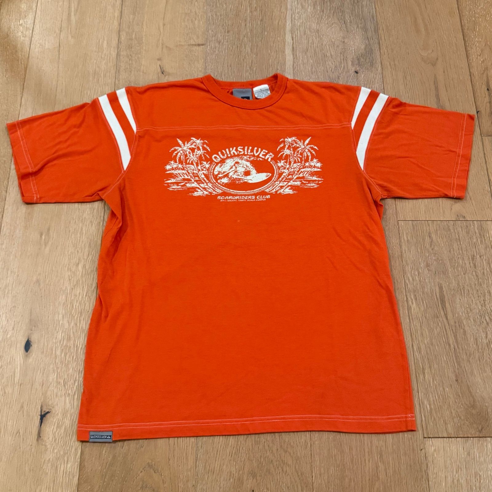 Quicksilver Vintage Quiksilver Surf Tee Orange Y2K Size L Size US L / EU 52-54 / 3 - 1 Thumbnail