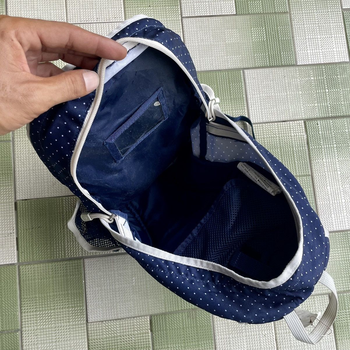 Coleman ❗️ RARE KIDS BACKPACK COLEMAN WALKER POLKA DOT Size ONE SIZE - 9 Thumbnail