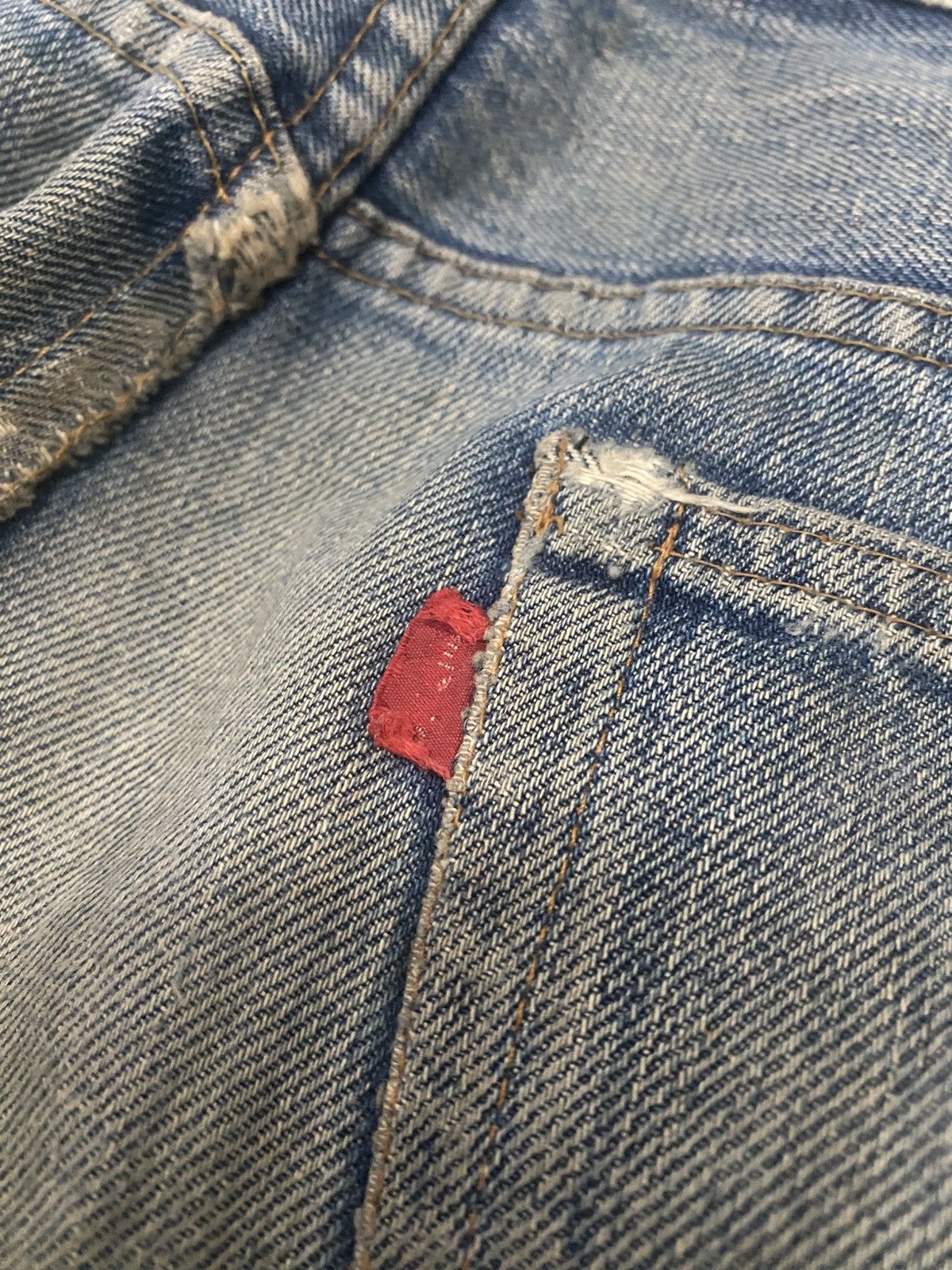 Levi's × Levi's Vintage Clothing Rare Vintage 80s Levi’s Big E Distressed Jeans Made Usa Size US 34 / EU 50 - 12 Thumbnail