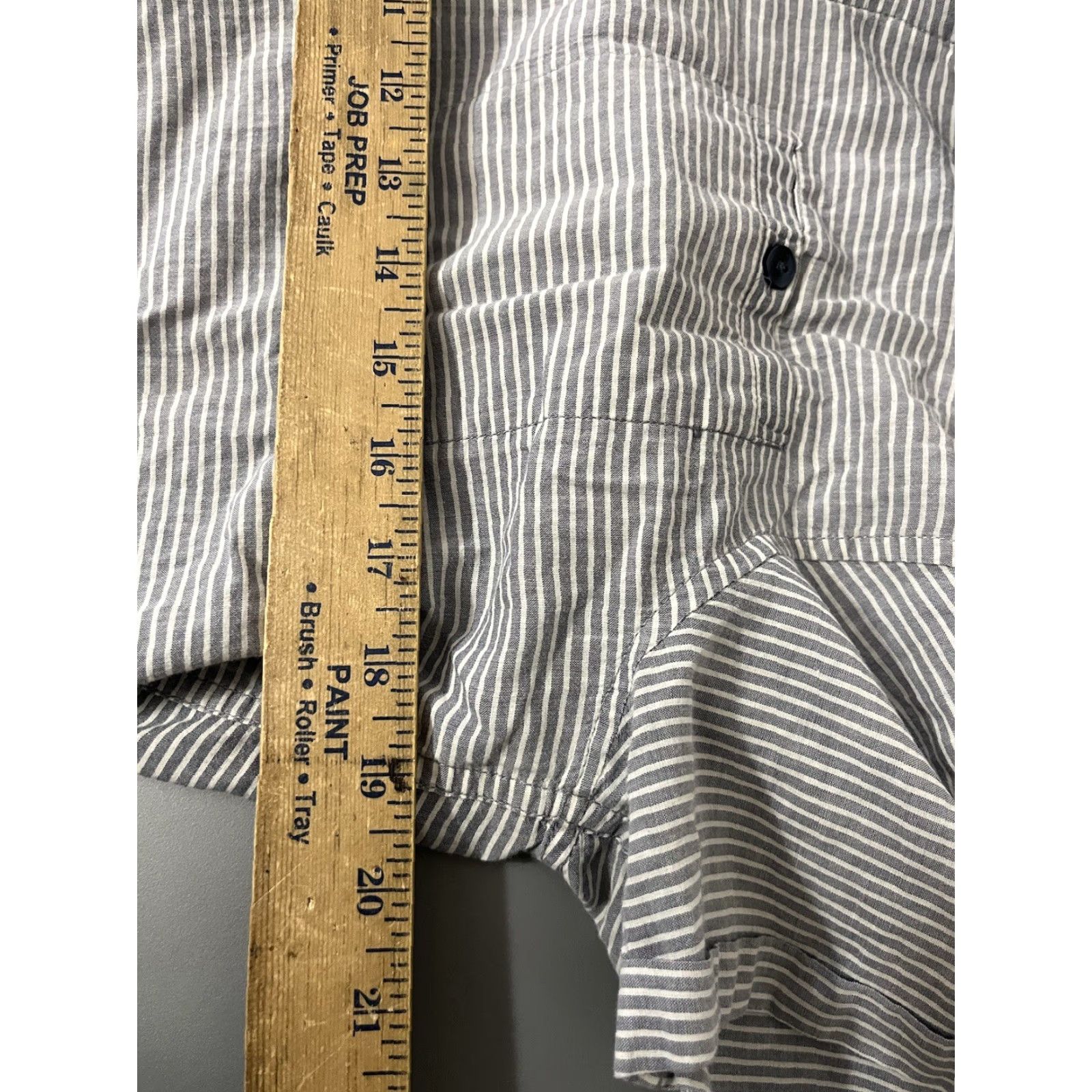 H&M H&M Shirt Adult Medium Blue And White Striped Short Sleeve Button-Up Mens Size US 31 - 5 Thumbnail