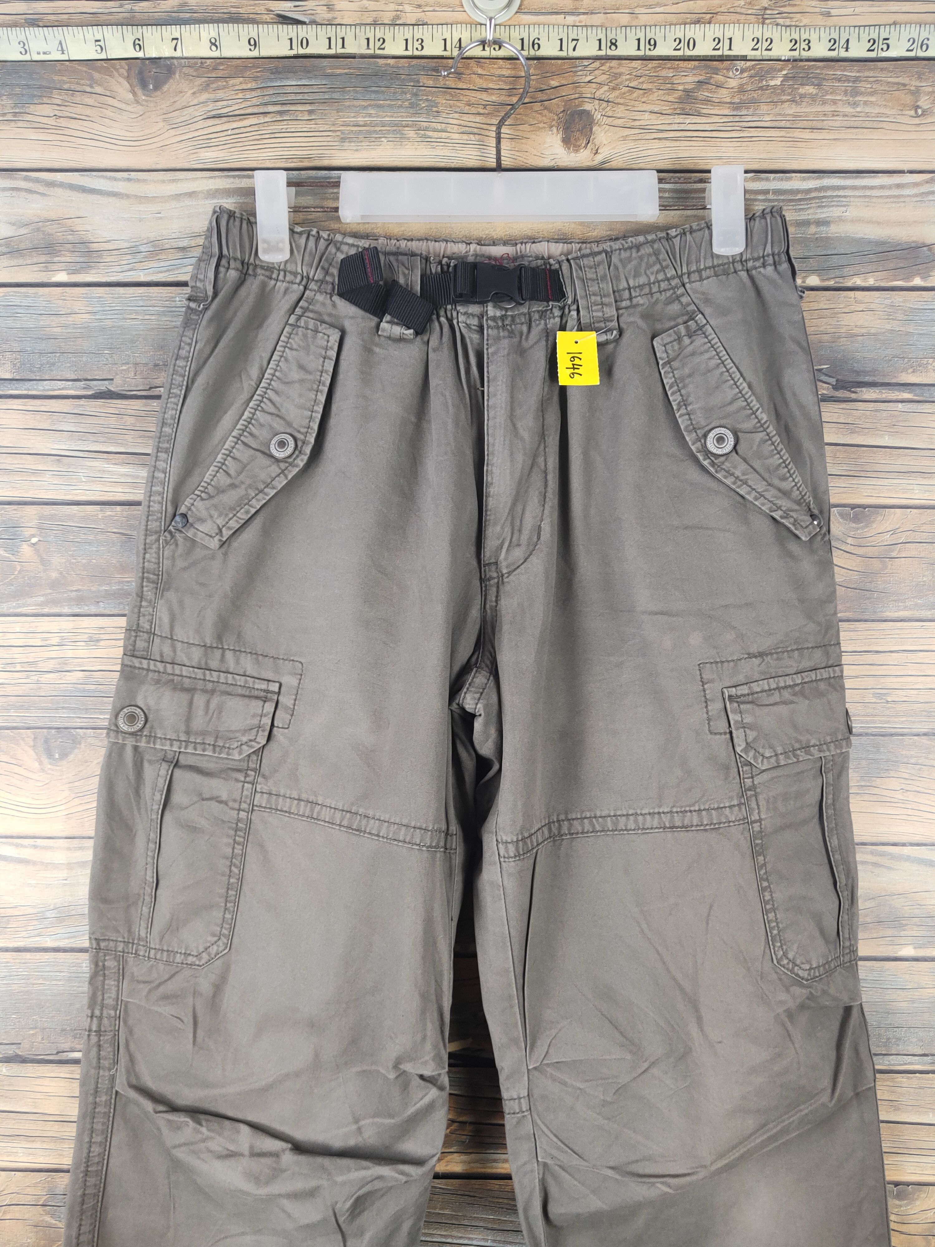 Japanese Brand DL Japanese Brand Olive Multipocket Cargo Pants #1646 Size US 29 - 2 Thumbnail