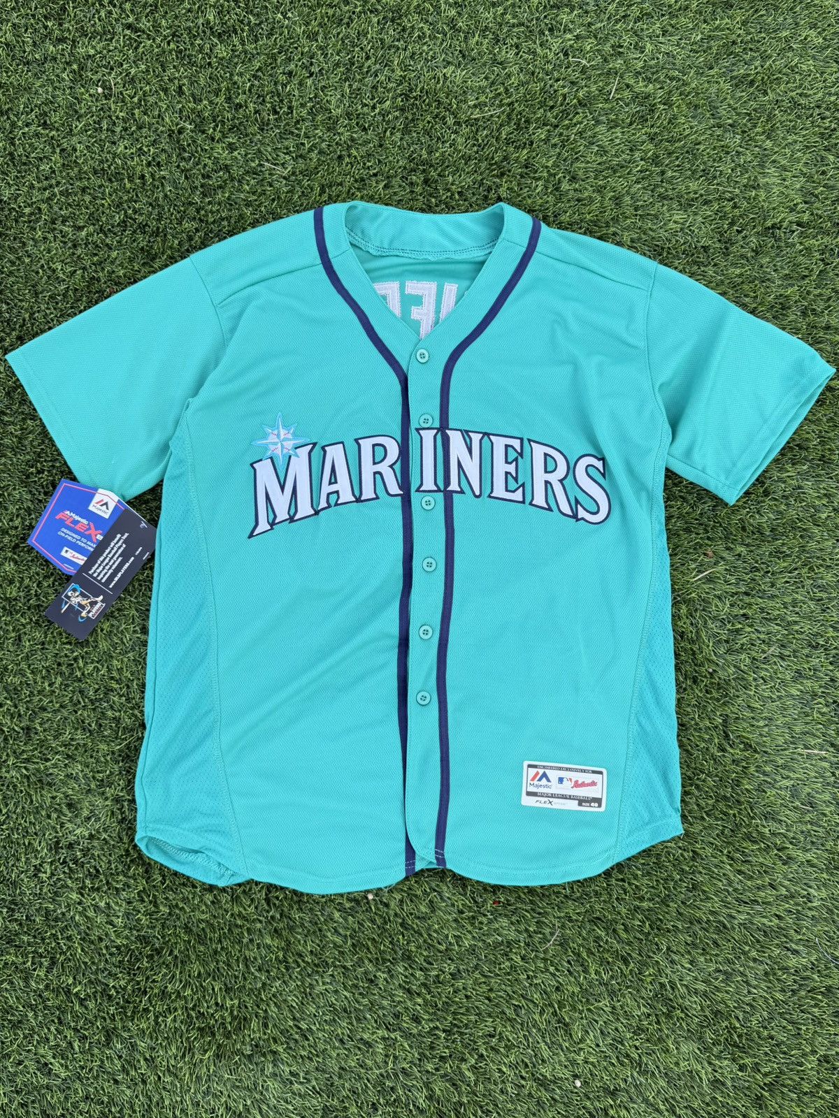 Majestic Brand new teal Seattle Mariners Ken Griffey jersey size L Size US L / EU 52-54 / 3 - 1 Thumbnail