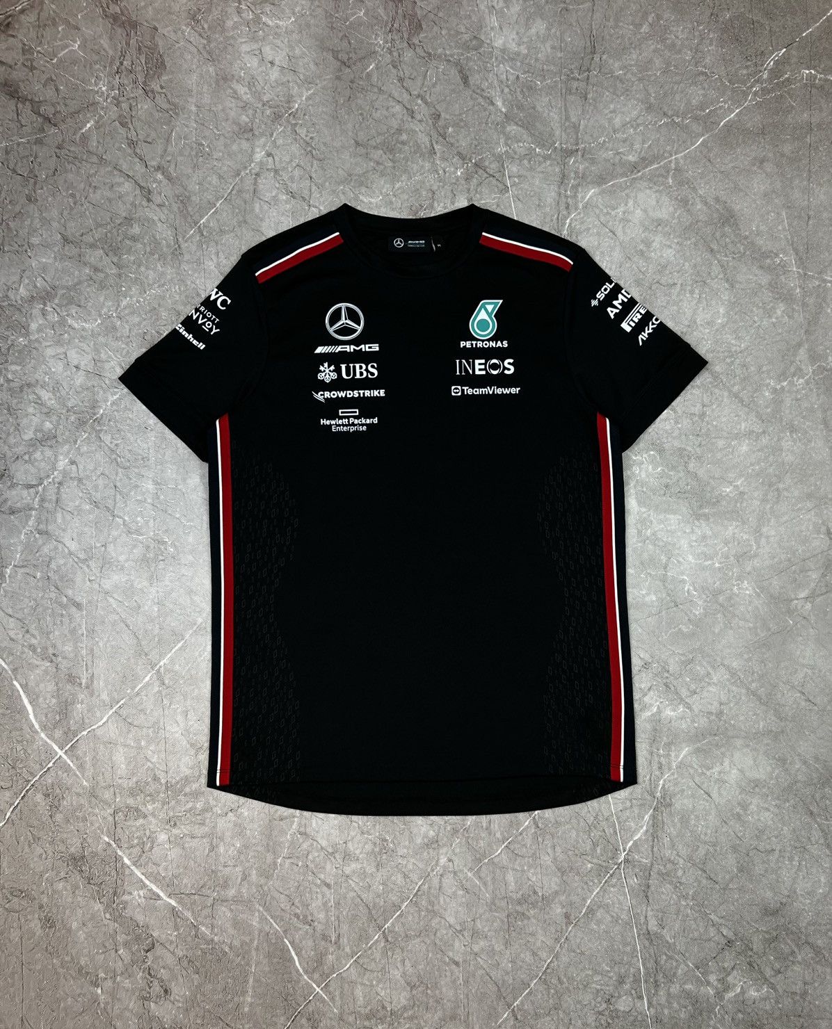 Mercedes-Benz Vintage Tommy Hilfiger Mercedes Benz Petronas T-Shirt Y2K Size US M / EU 48-50 / 2 - 1 Thumbnail