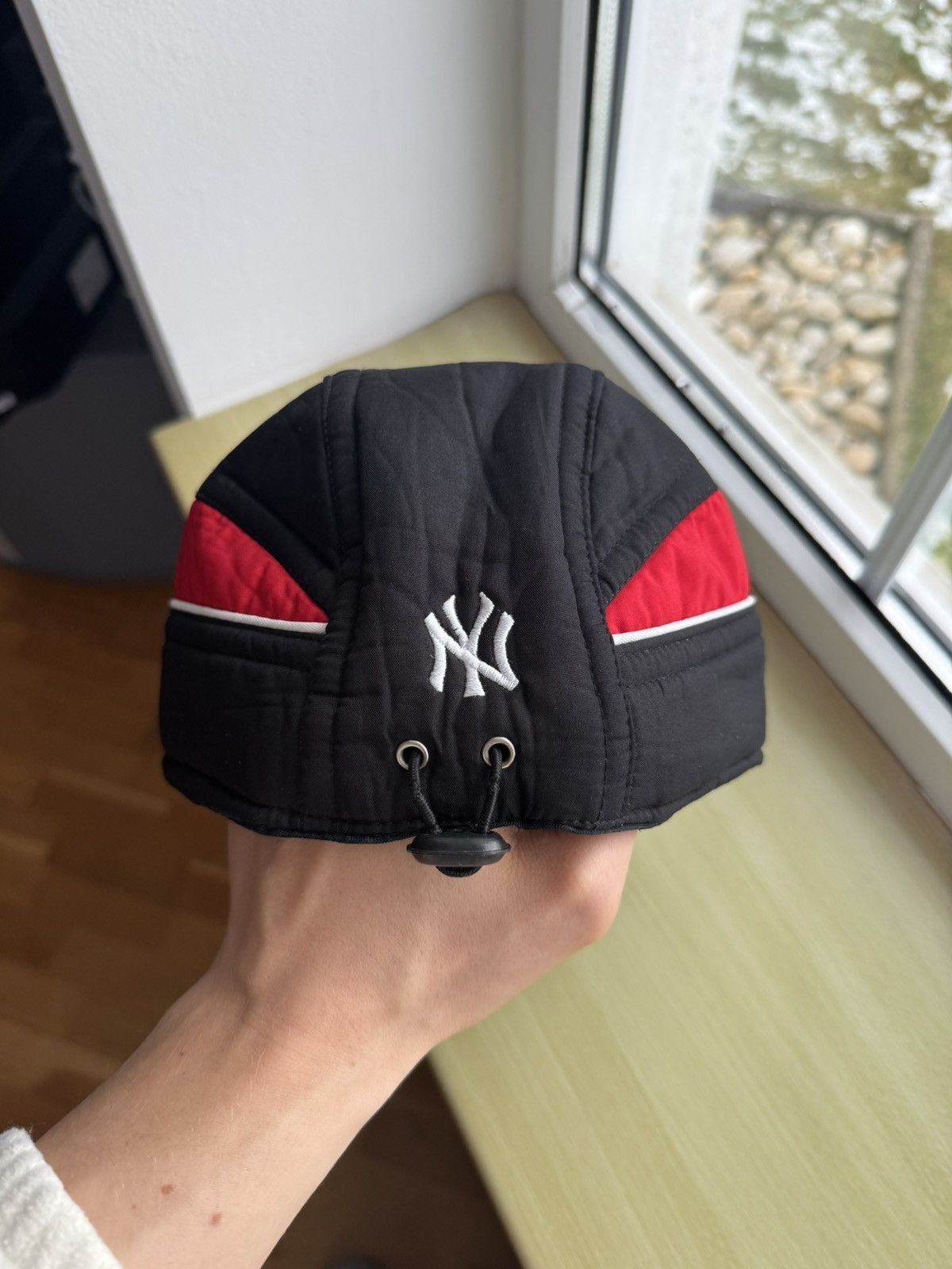 New York Yankees NEW YORK YANKEES VINTAGE QUALITY WARM HAT CAP Size ONE SIZE - 2 Thumbnail
