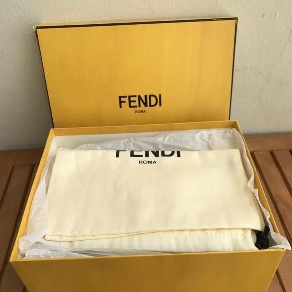 Fendi New Authentic FENDI Colibri Lite Mixed Media Pump","descript Size US 6 / IT 36 - 5 Thumbnail