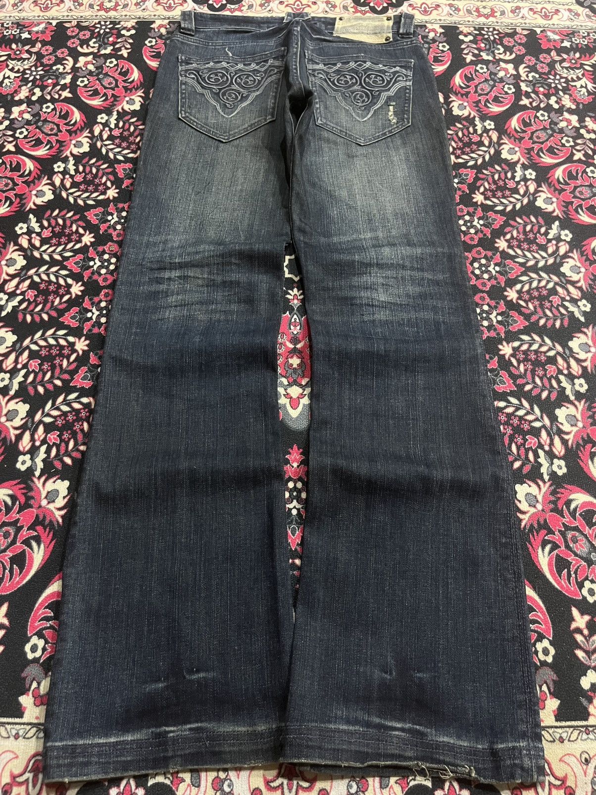 BUFFALO BOBS Vintage Buffalo Bobs Dark Washed Distressed Flare Jeans Size US 29 - 2 Thumbnail