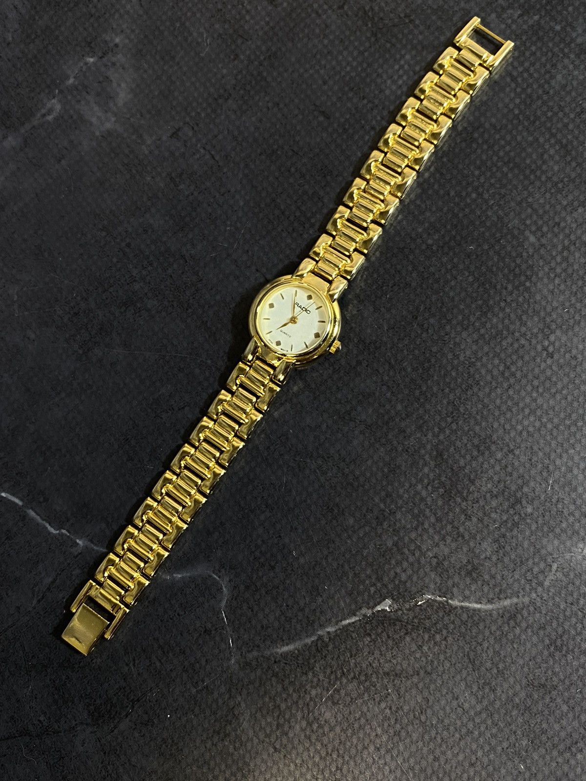 Japanese Brand × Vintage Classic RADIO Watch with Gold Bracelet Japan Mov’t Size ONE SIZE - 5 Thumbnail