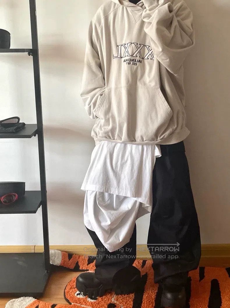 Balenciaga Balenciaga Embroidered Logo Letter Cotton Hooded Long Slee Size US S / EU 44-46 / 1 - 9 Thumbnail