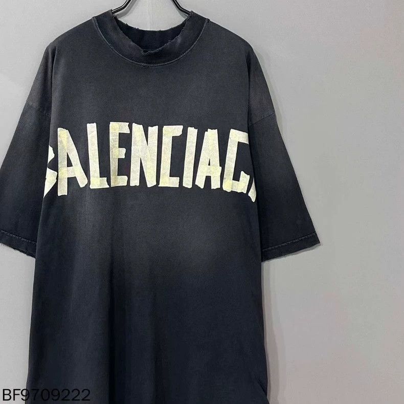 Balenciaga Balenciaga Yellow tape logo short sleeve Size US L / EU 52-54 / 3 - 2 Thumbnail