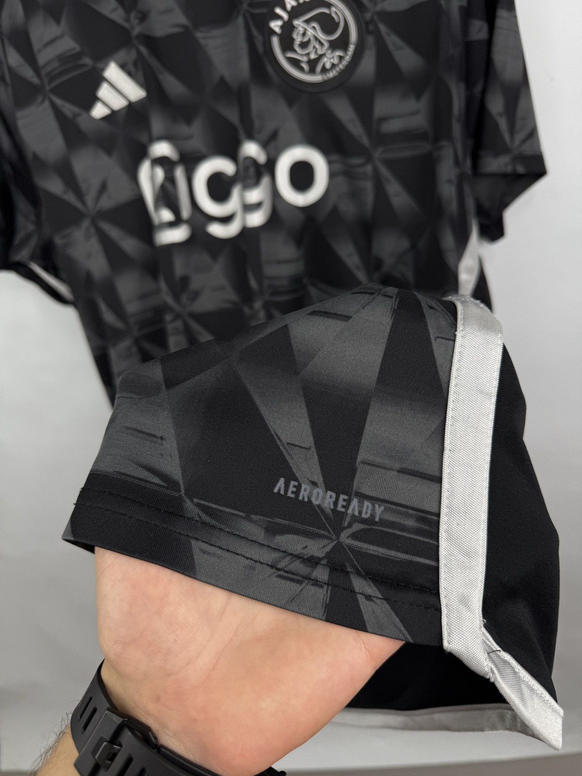 Adidas 🇳🇱 2023 Adidas Ajax Amsterdam Soccer Jersey Rare Retro Y2K Size US L / EU 52-54 / 3 - 7 Thumbnail