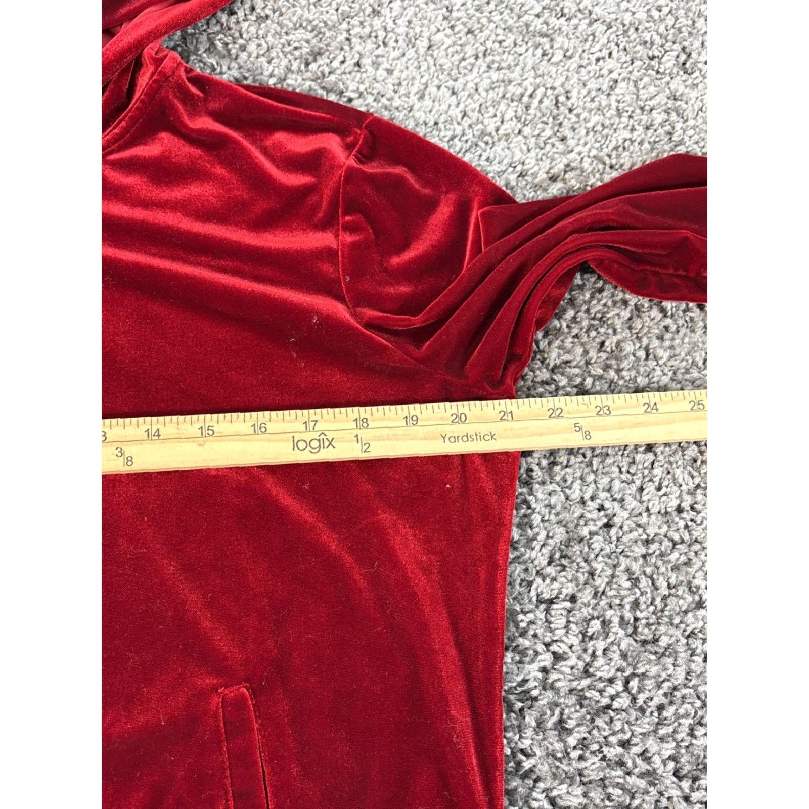 Velvet VINTAGE Velvet NY Jeans Hoodie Womens Medium Full Zip Velvet Cherry Red Velour 90s MD Womens Size M / US 6-8 / IT 42-44 - 3 Thumbnail