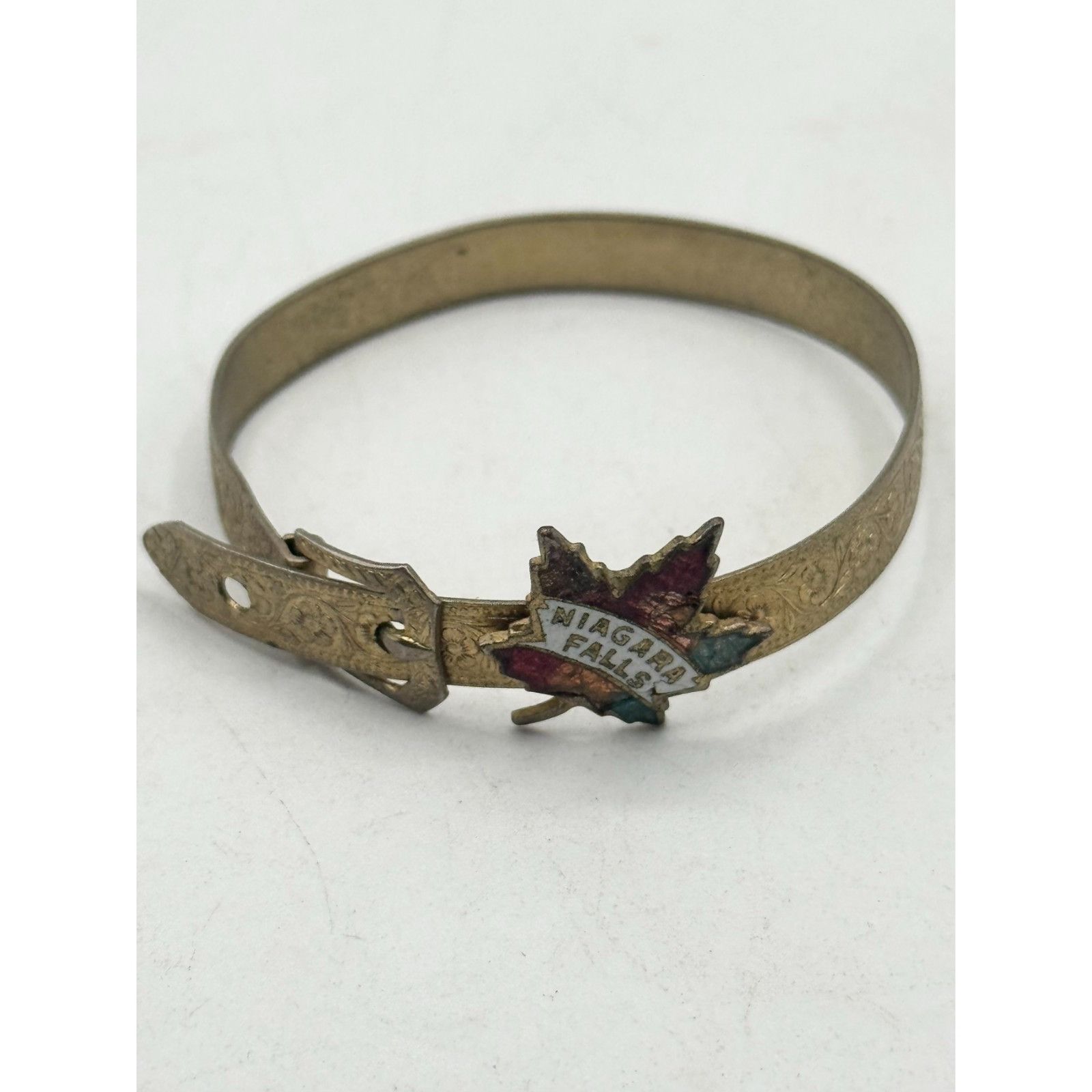 Vintage Vintage estate Niagara Falls Enamel Maple Leaf Buckle Bangle Size ONE SIZE - 4 Thumbnail