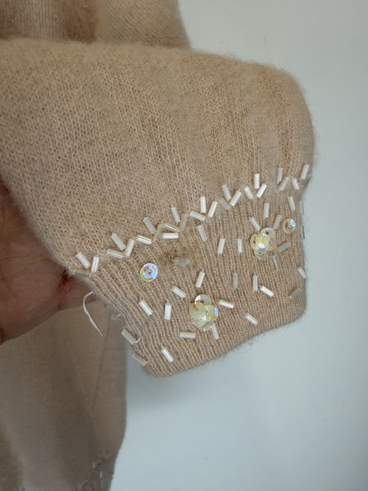 Vintage Vintage 1950s Lit Brothers Pink Beaded Wool Angora Cardigan Size S / US 4 / IT 40 - 13 Thumbnail