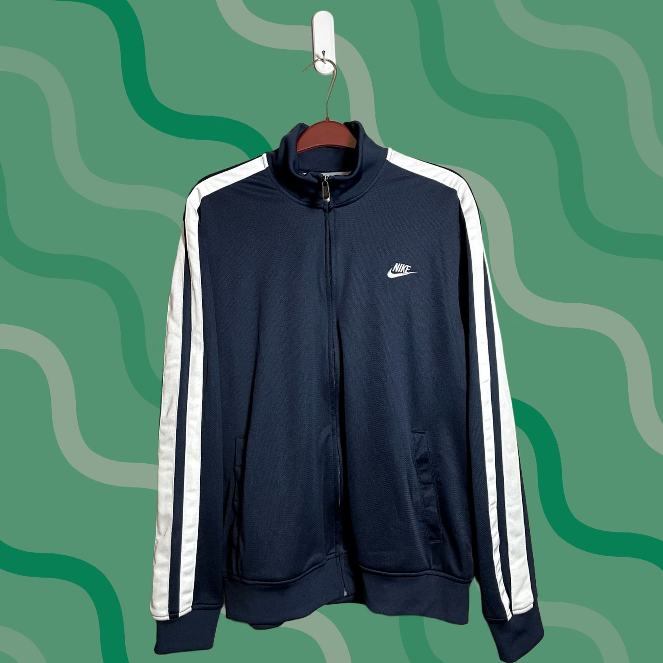Nike VINTAGE Nike Silver Tag Navy Relaxed Fit Zip Up Track Jacket XL Men Blue Size US XL / EU 56 / 4 - 1 Thumbnail