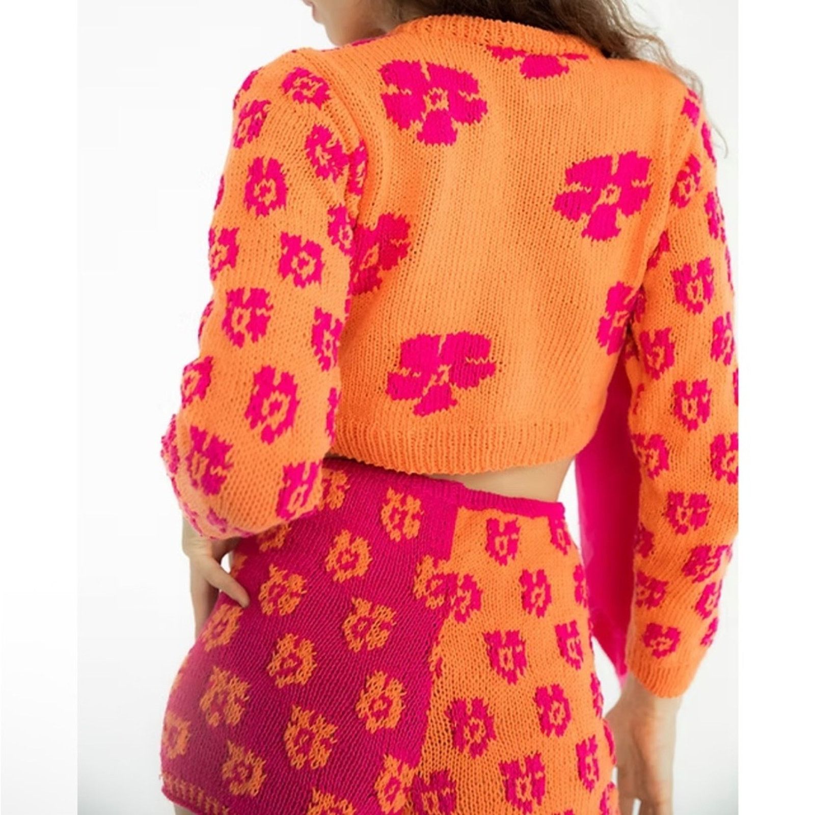 Other NWT TACH $166 Orange and Magenta Floral Knit Shorts XS Size 26" / US 2 / IT 38 - 2 Thumbnail