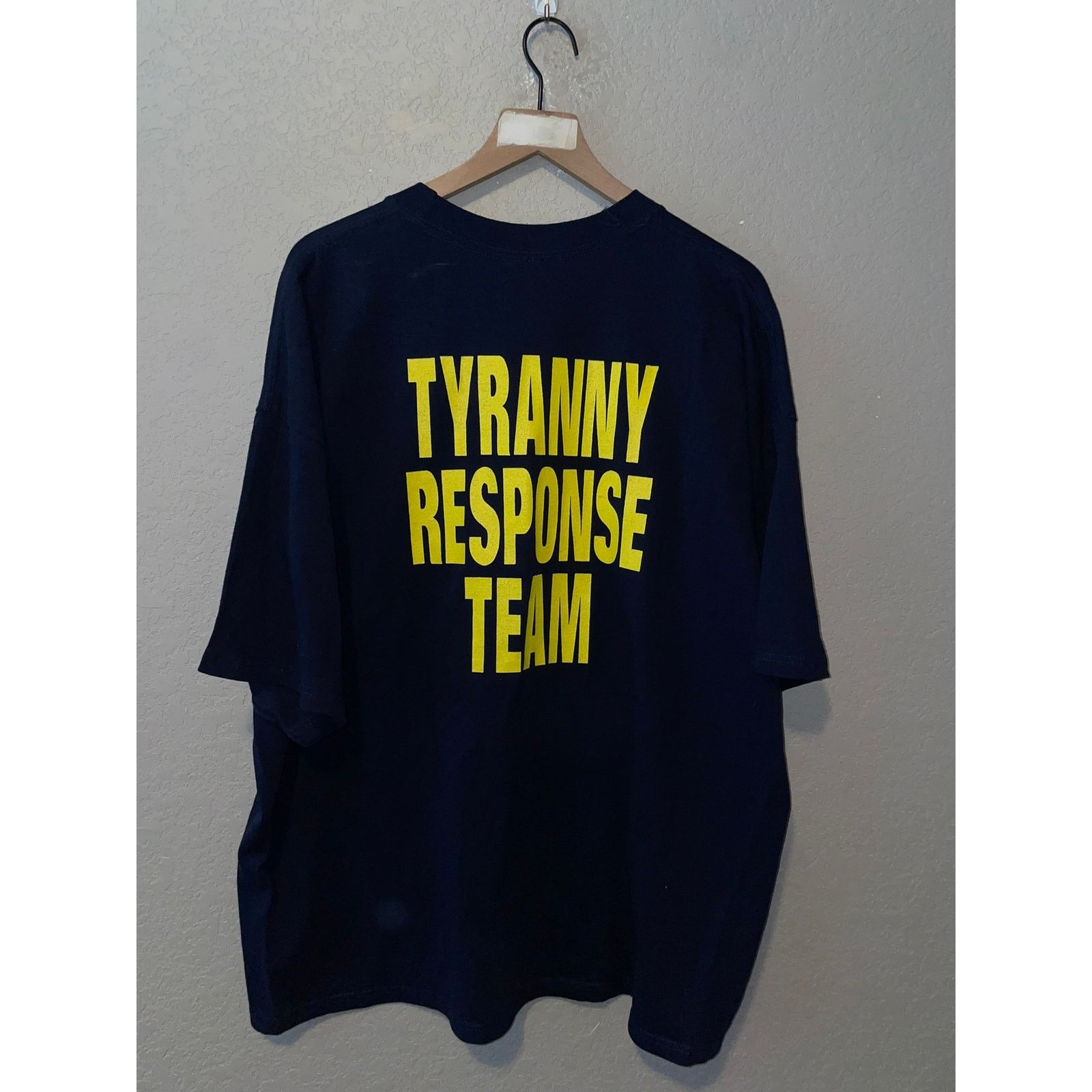 Gildan 2000s The Tyranny Response Team Anti Government Gun Shirt 2X Size US XXL / EU 58 / 5 - 5 Thumbnail