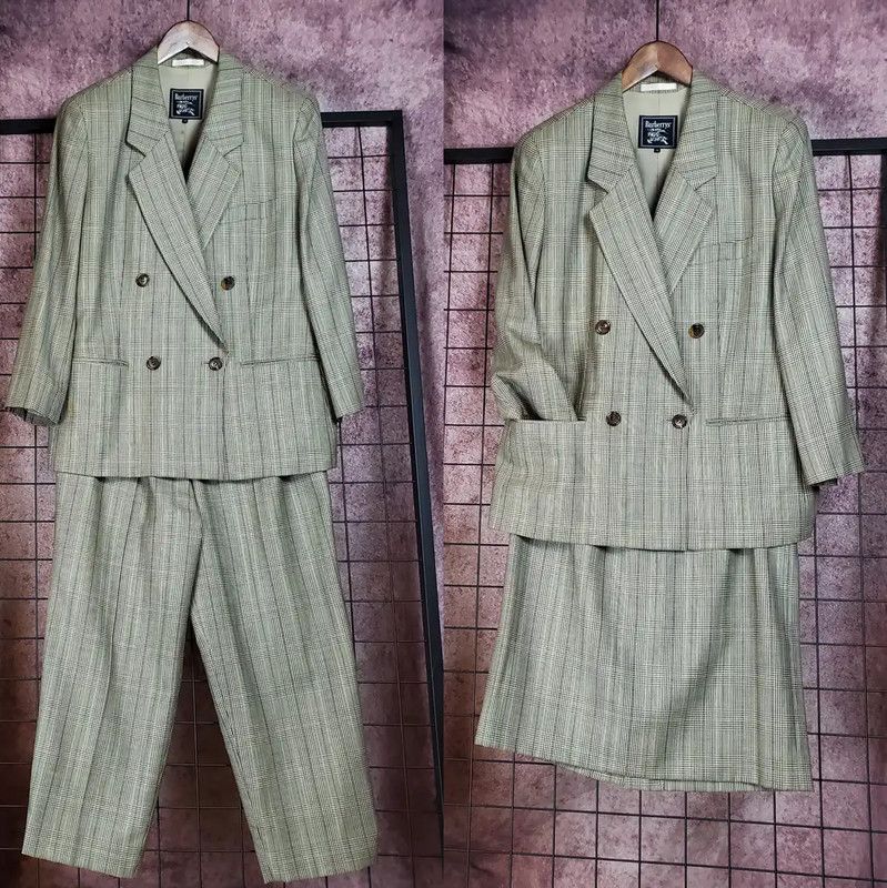 Burberry Burberry Green Check Wool Cardigan for Women Size M / US 6-8 / IT 42-44 - 1 Thumbnail