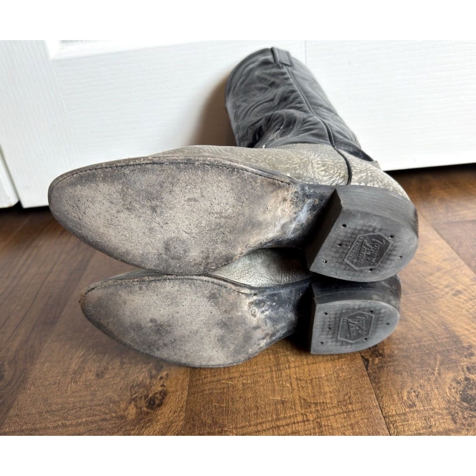 Tony Lama Tony Lama Mens 8.5D shrunken bull shoulder Boots Gray Leather Western Style 6253 Size US 9 / EU 42 - 6 Thumbnail