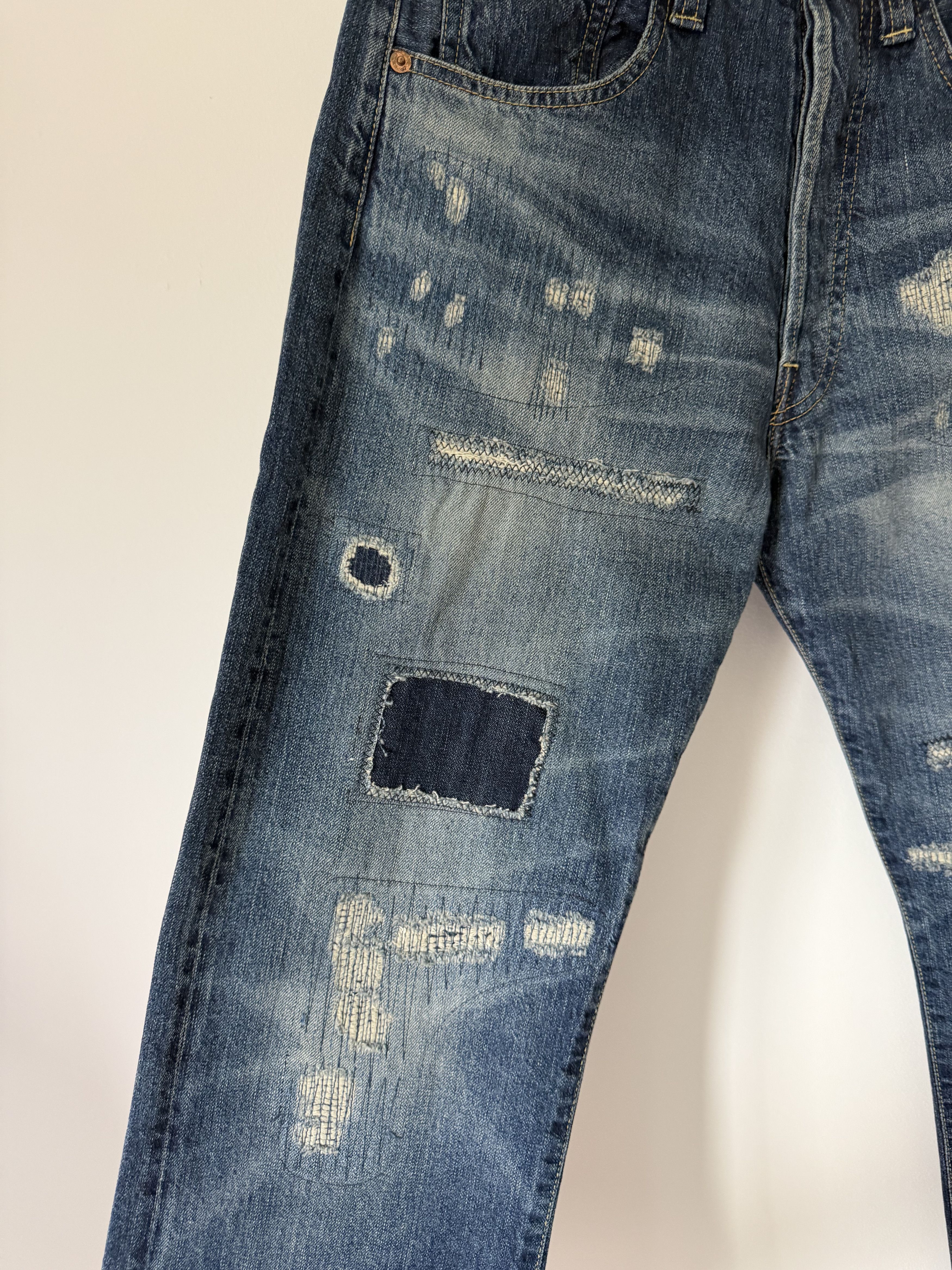Junya Watanabe Junya Watanabe Distressed Selvedge Jeans in Indigo Size US 31 - 4 Thumbnail